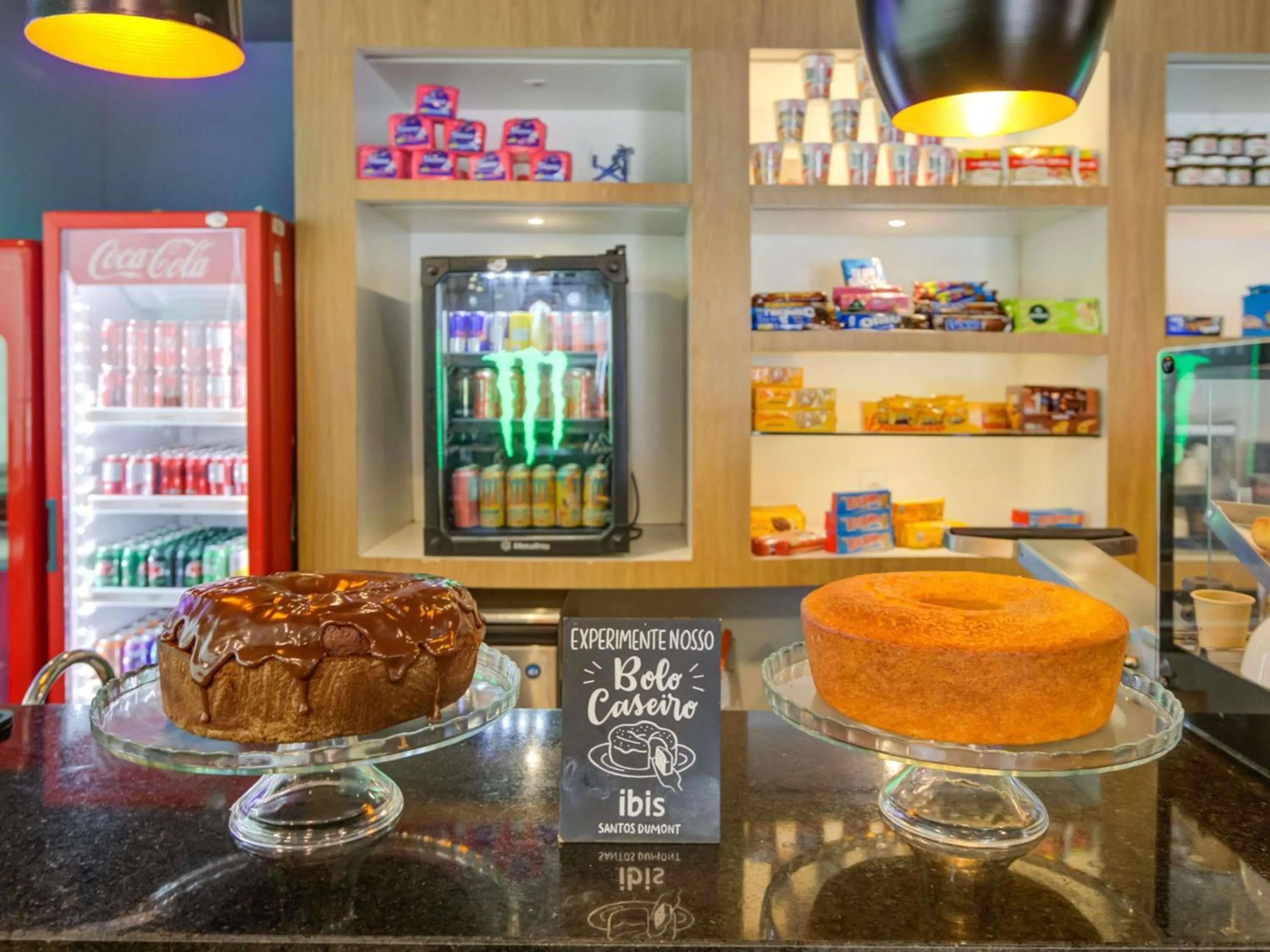 Lounge or bar in ibis Rio de Janeiro Santos Dumont