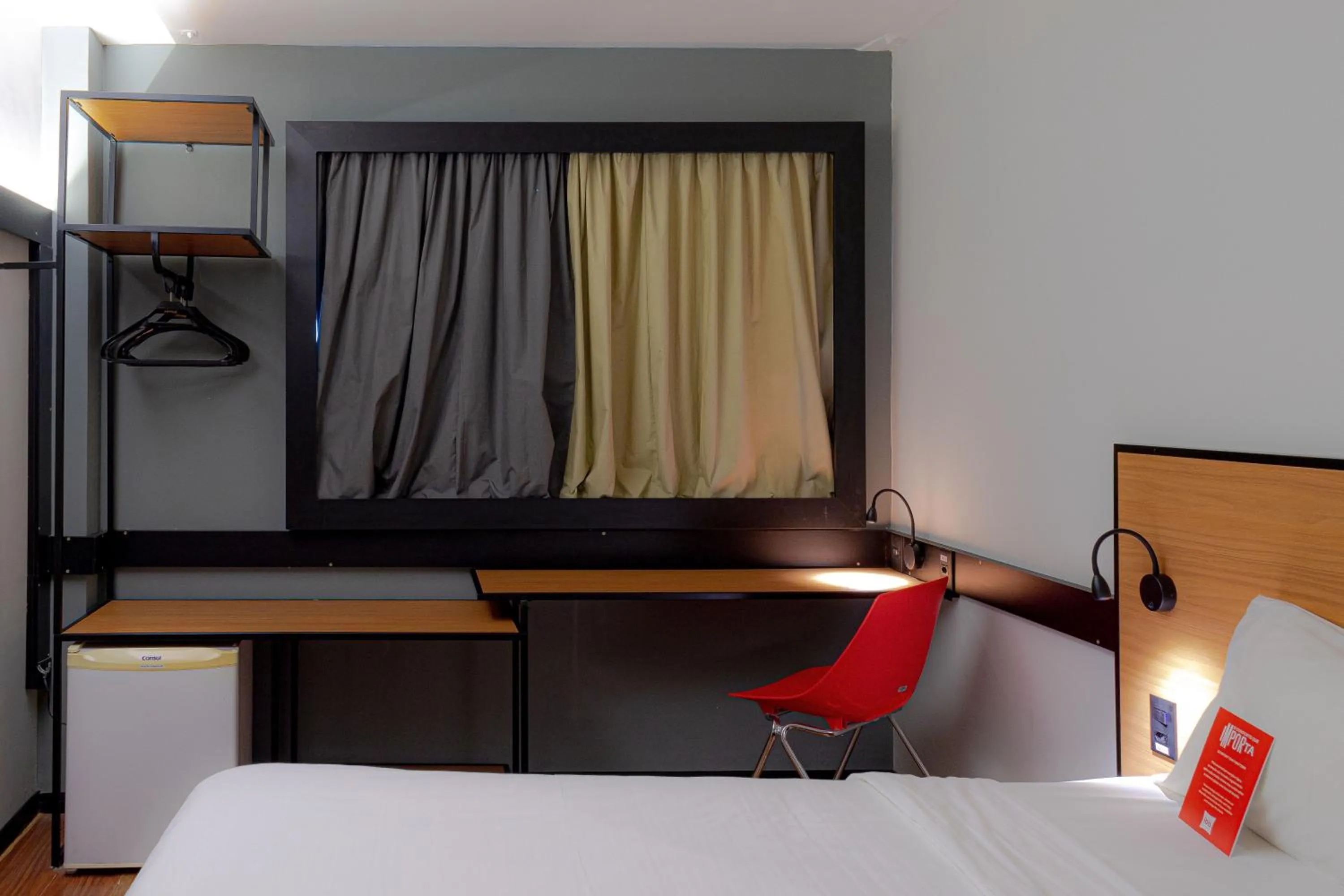 minibar, Bed in ibis Rio de Janeiro Santos Dumont