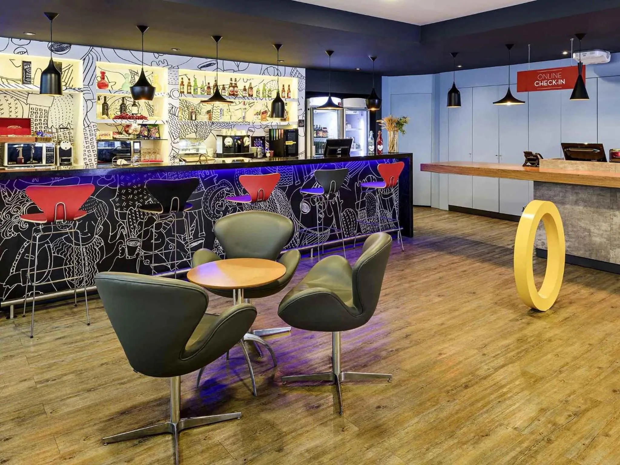 Lounge or bar in ibis Rio de Janeiro Santos Dumont