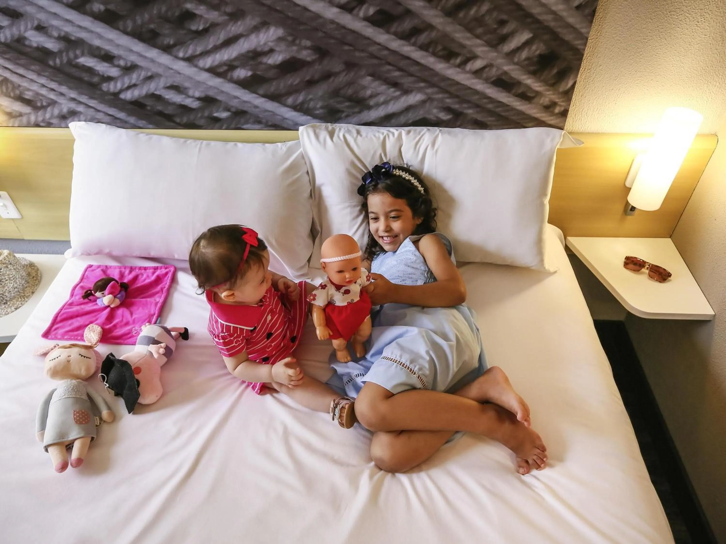 Bedroom, Bed in Ibis Maringa