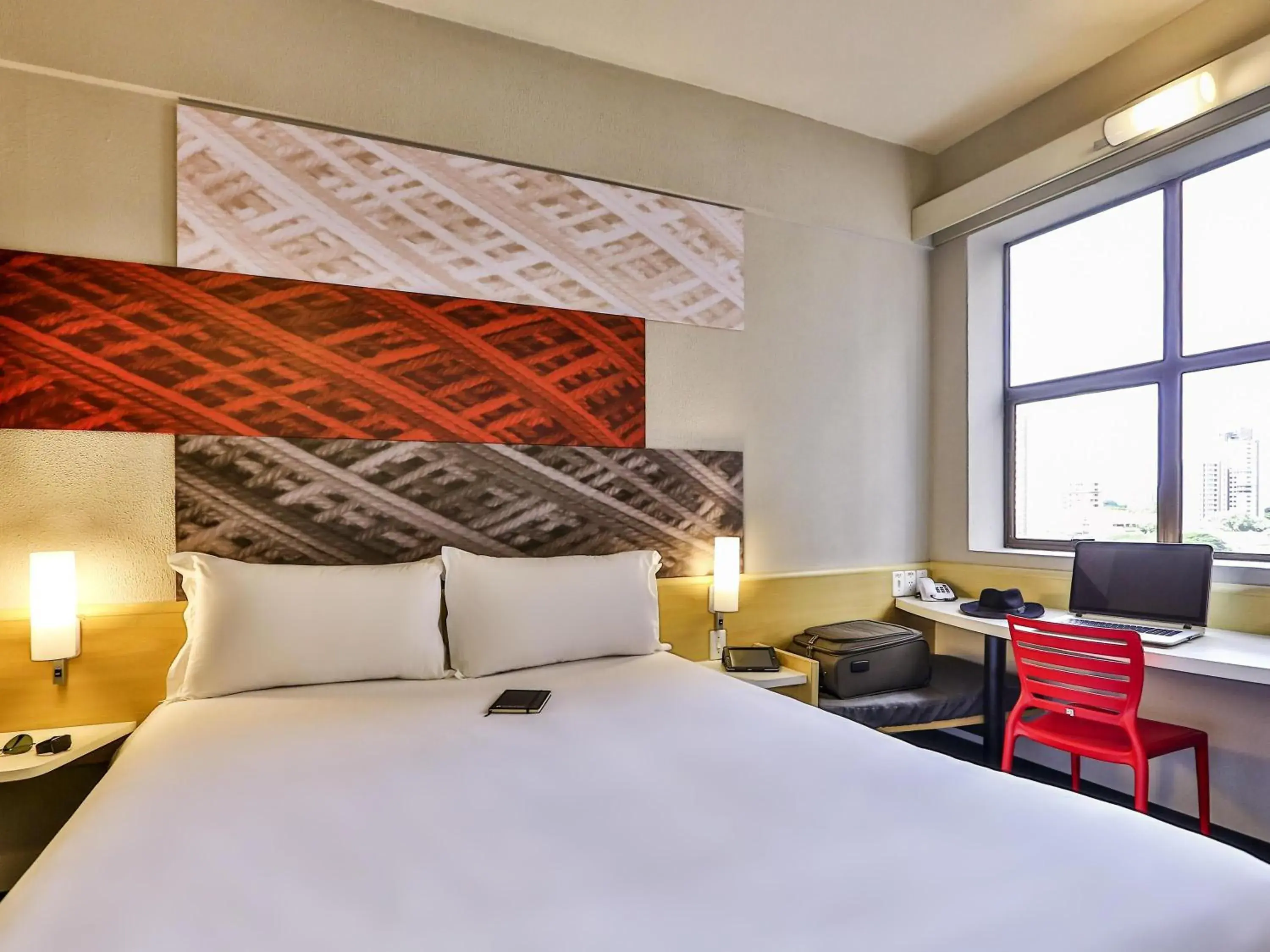 Standard Queen Room in Ibis Maringa Standard Queen Room in Ibis Maringa