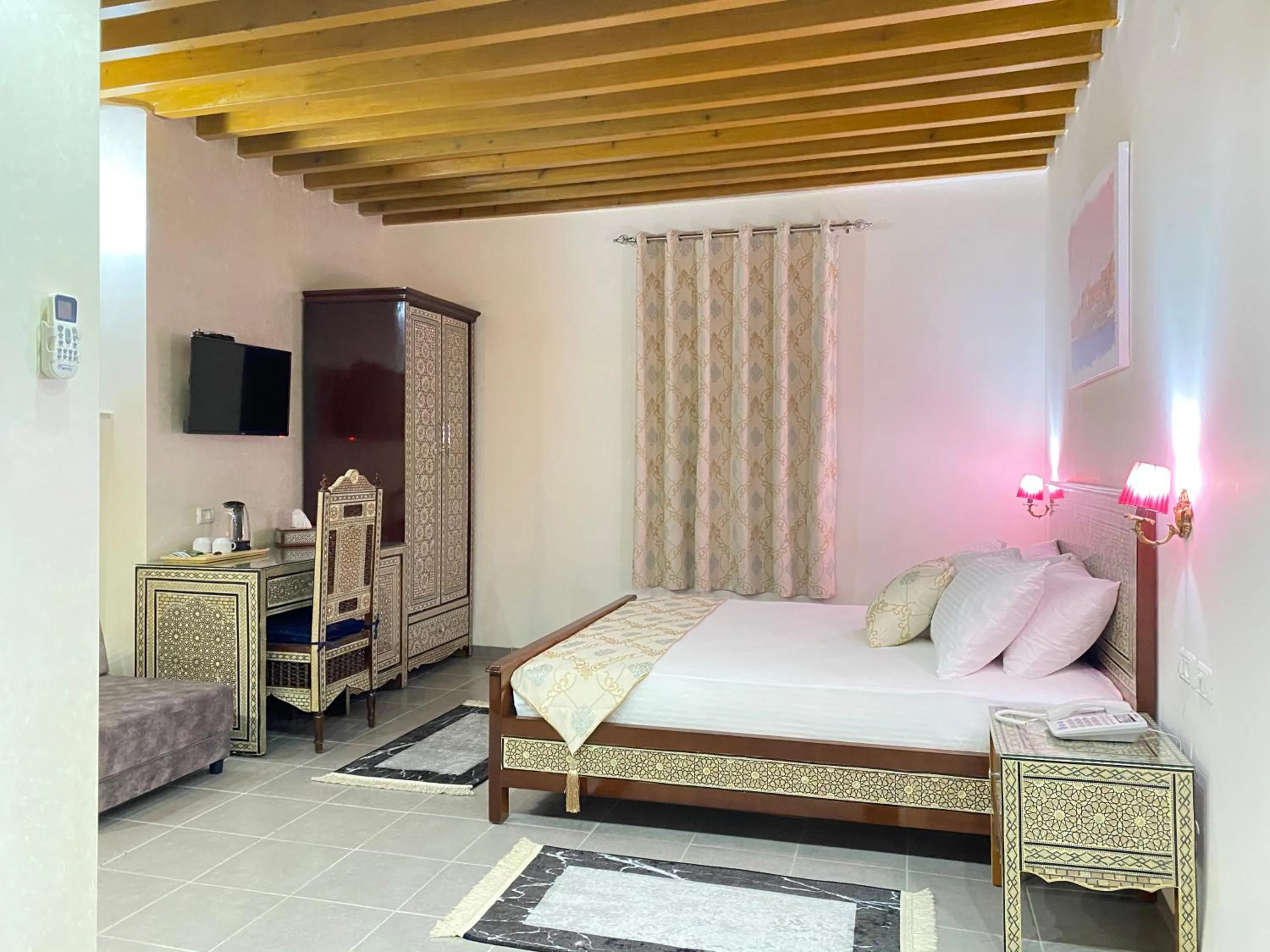 Bed in Bab al-sham funduk