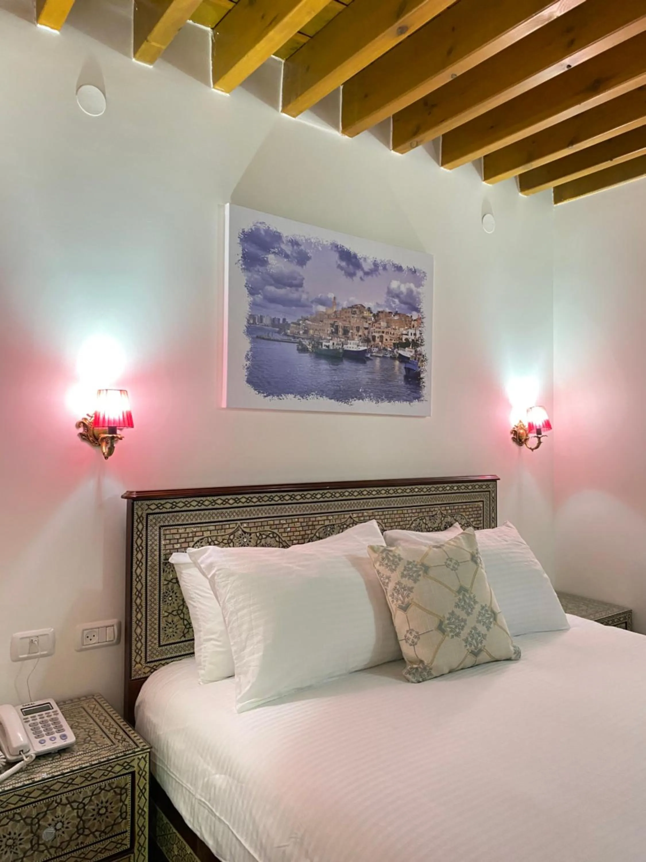 Bed in Bab al-sham funduk