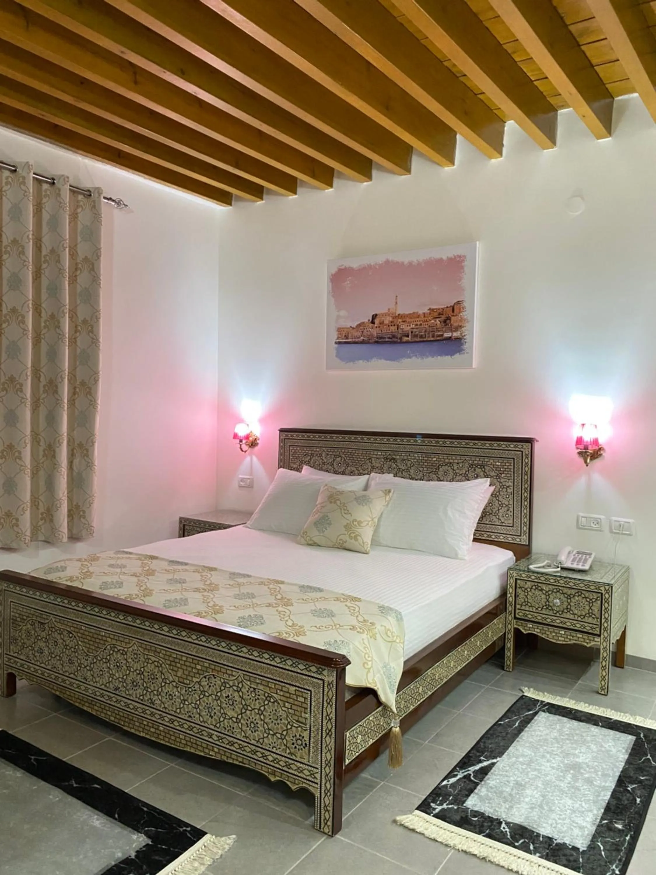 Bed in Bab al-sham funduk