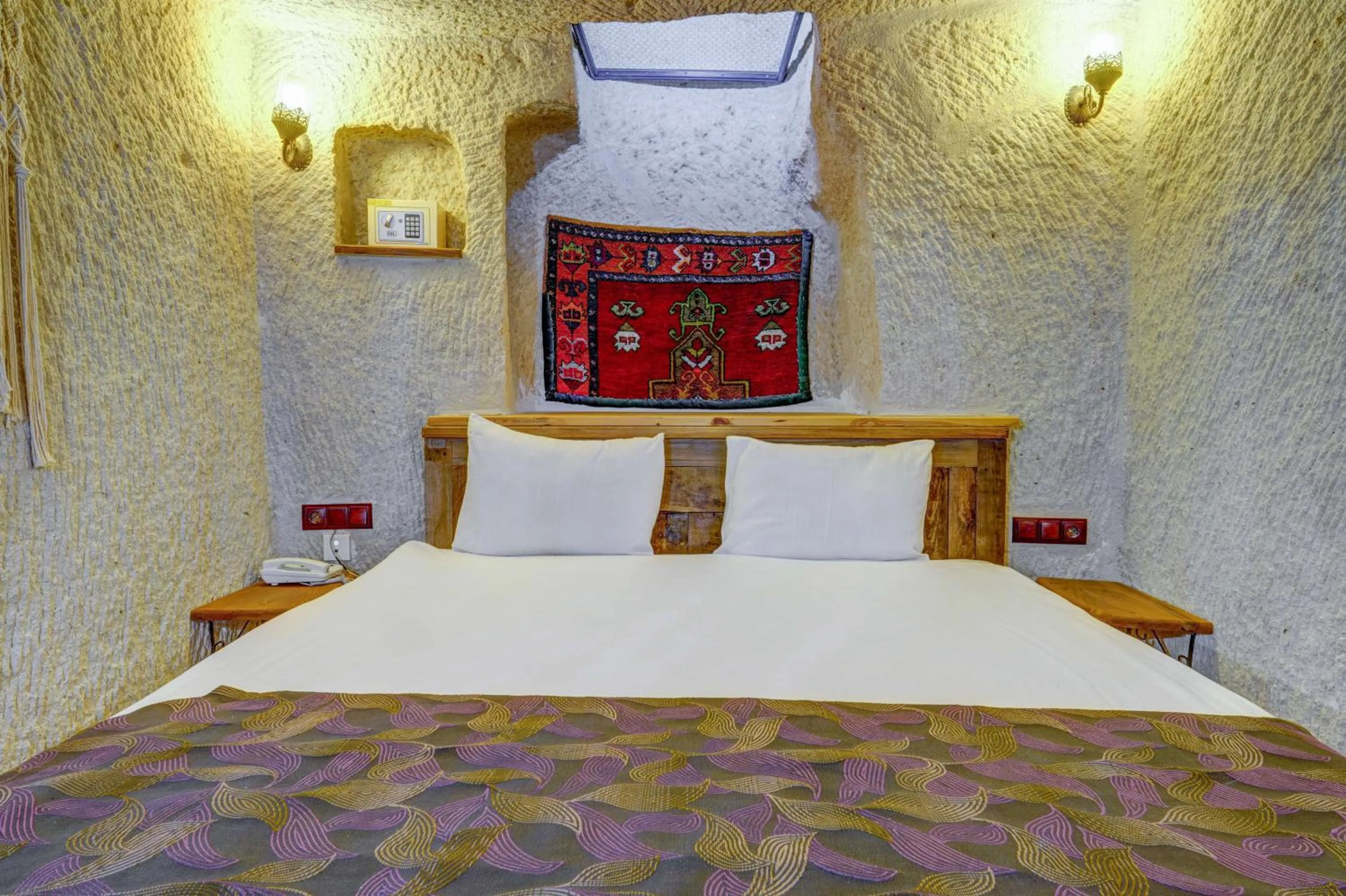 Bed in Avilla Cave Hotel