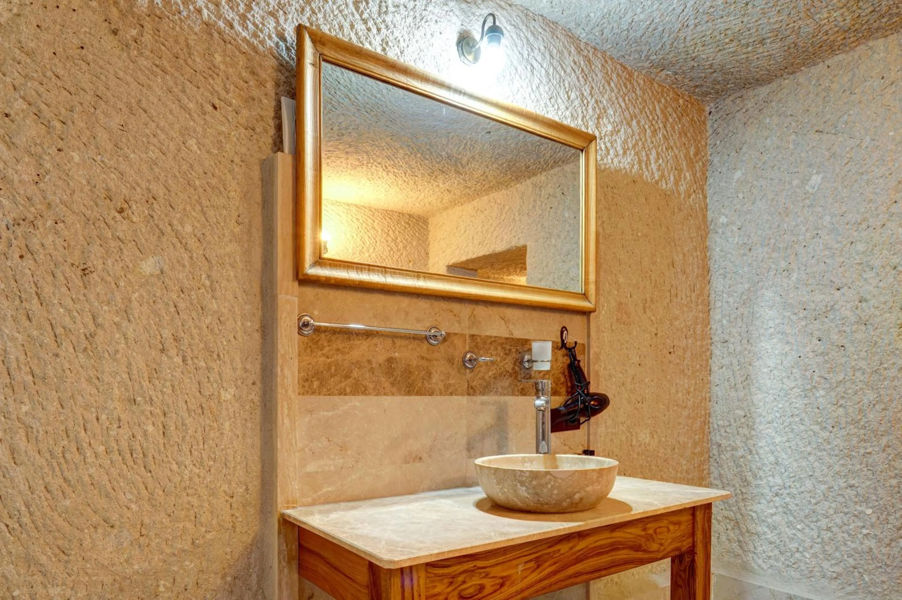 Bathroom in Avilla Cave Hotel