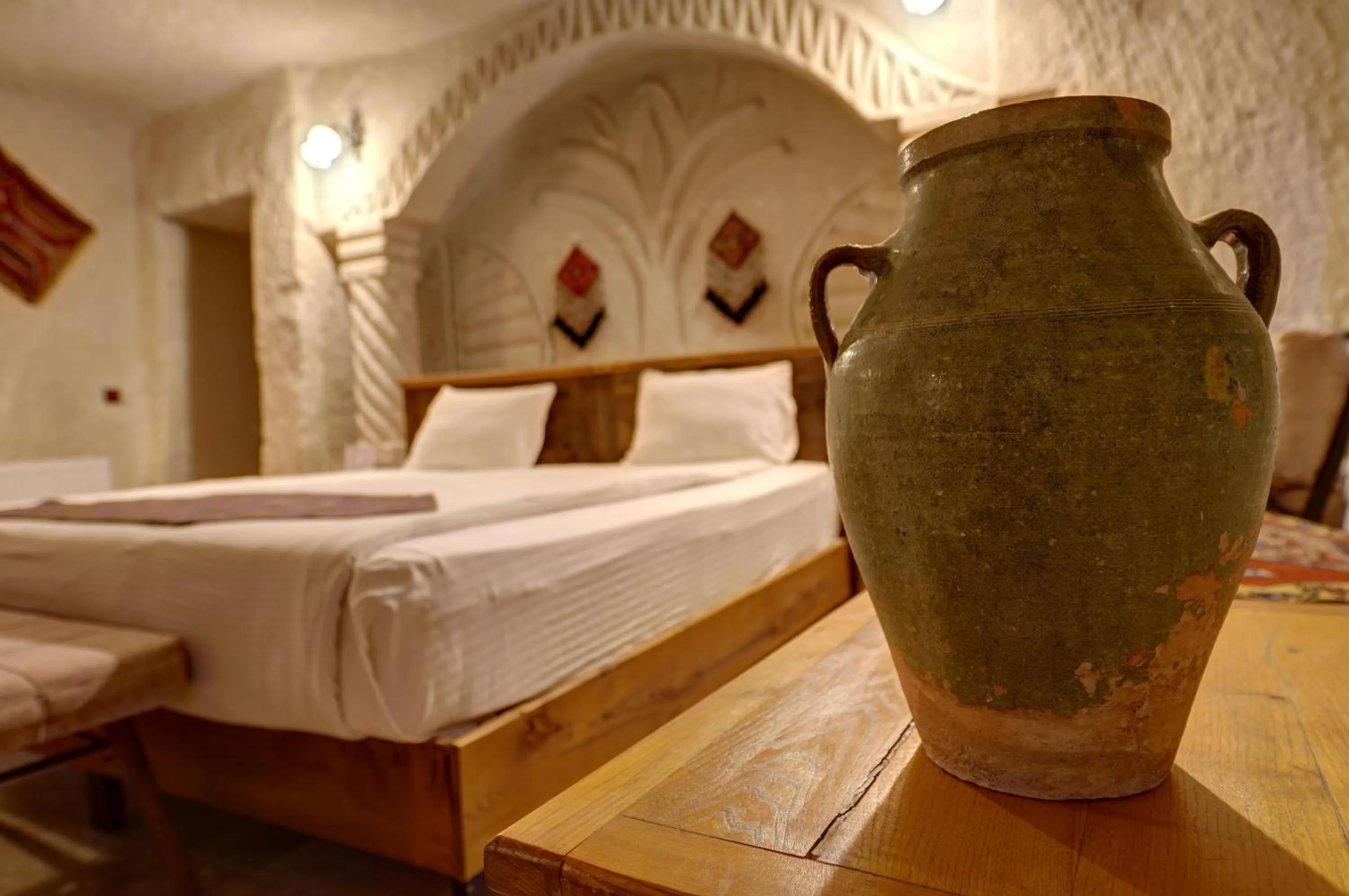 Decorative detail, Bed in Avilla Cave Hotel