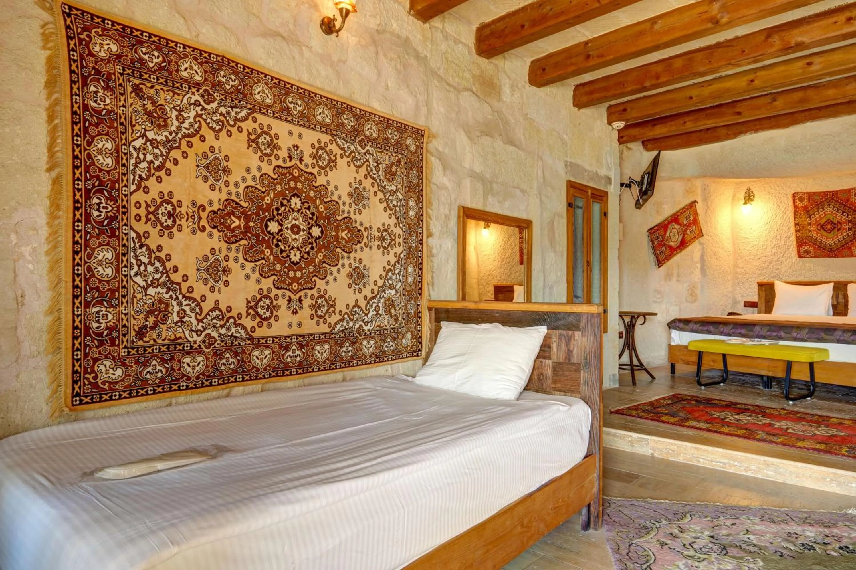 Photo of the whole room, Bed in Avilla Cave Hotel