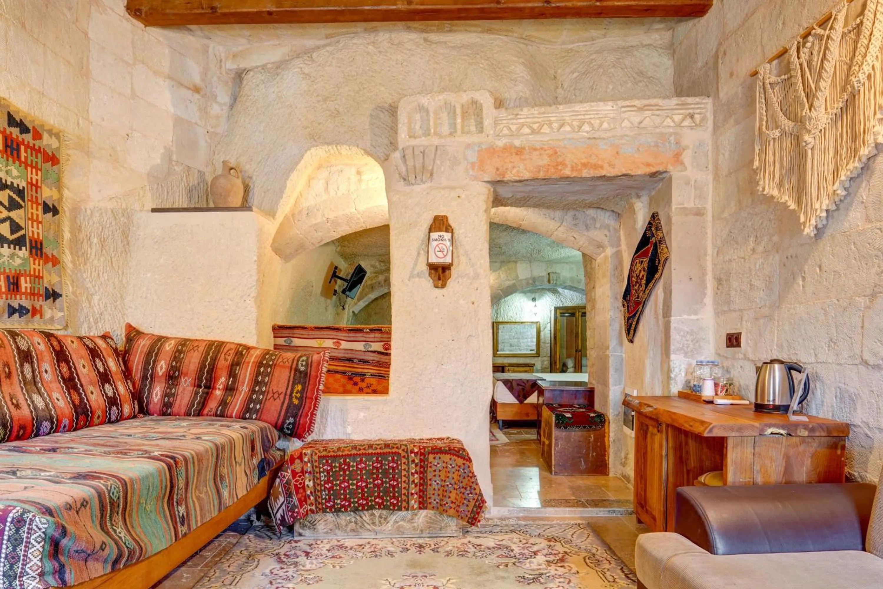 Family Suite in Avilla Cave Hotel