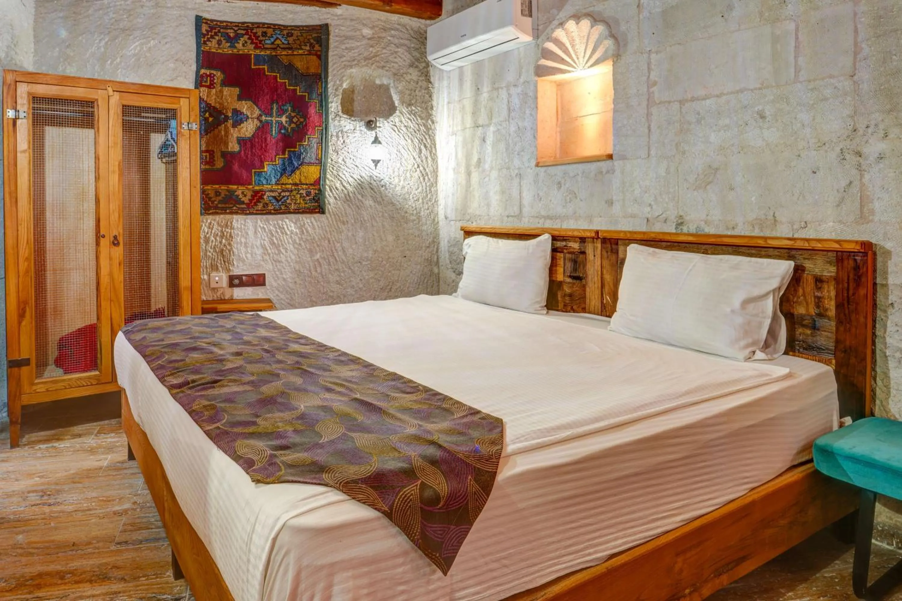Bed in Avilla Cave Hotel