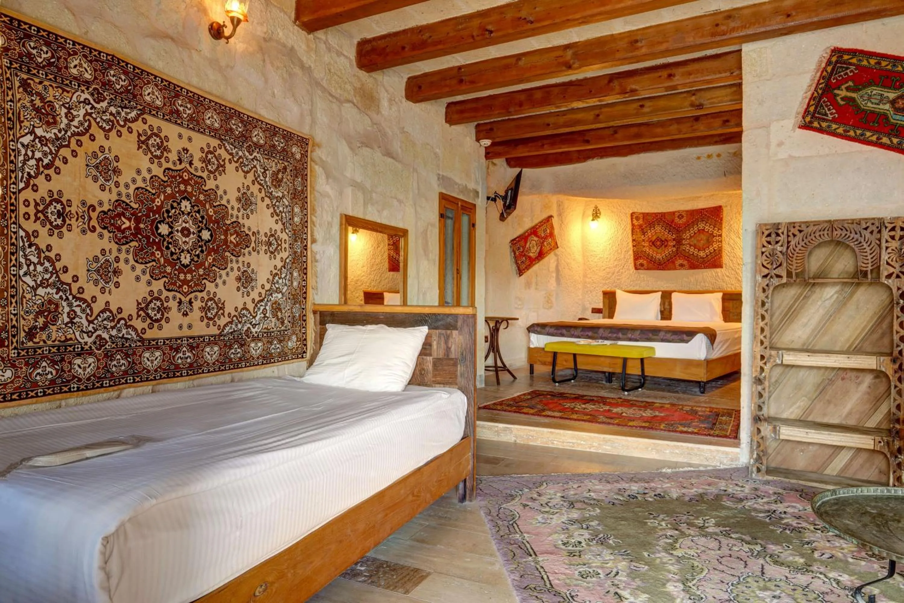 Photo of the whole room, Bed in Avilla Cave Hotel