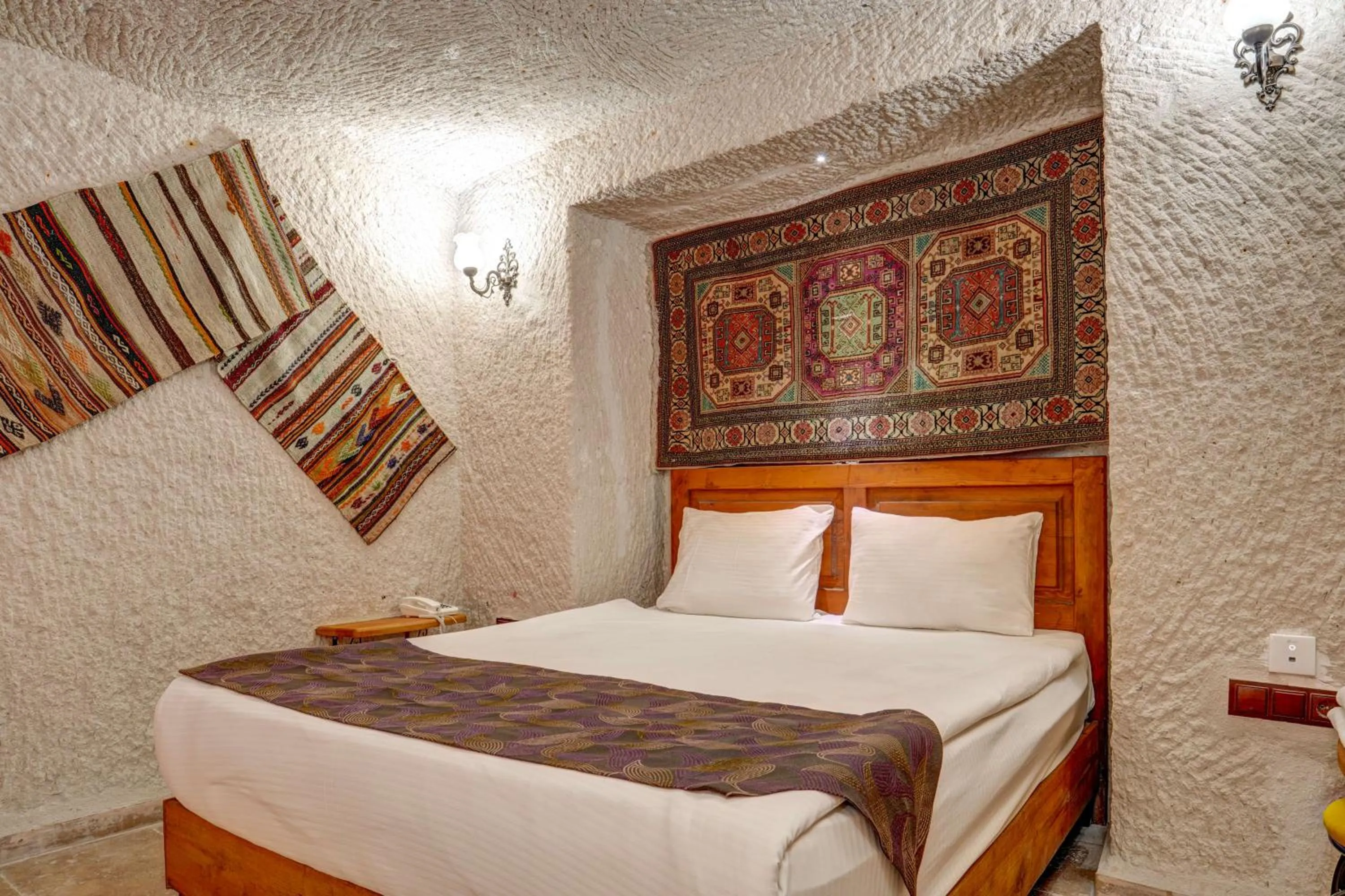 Bed in Avilla Cave Hotel