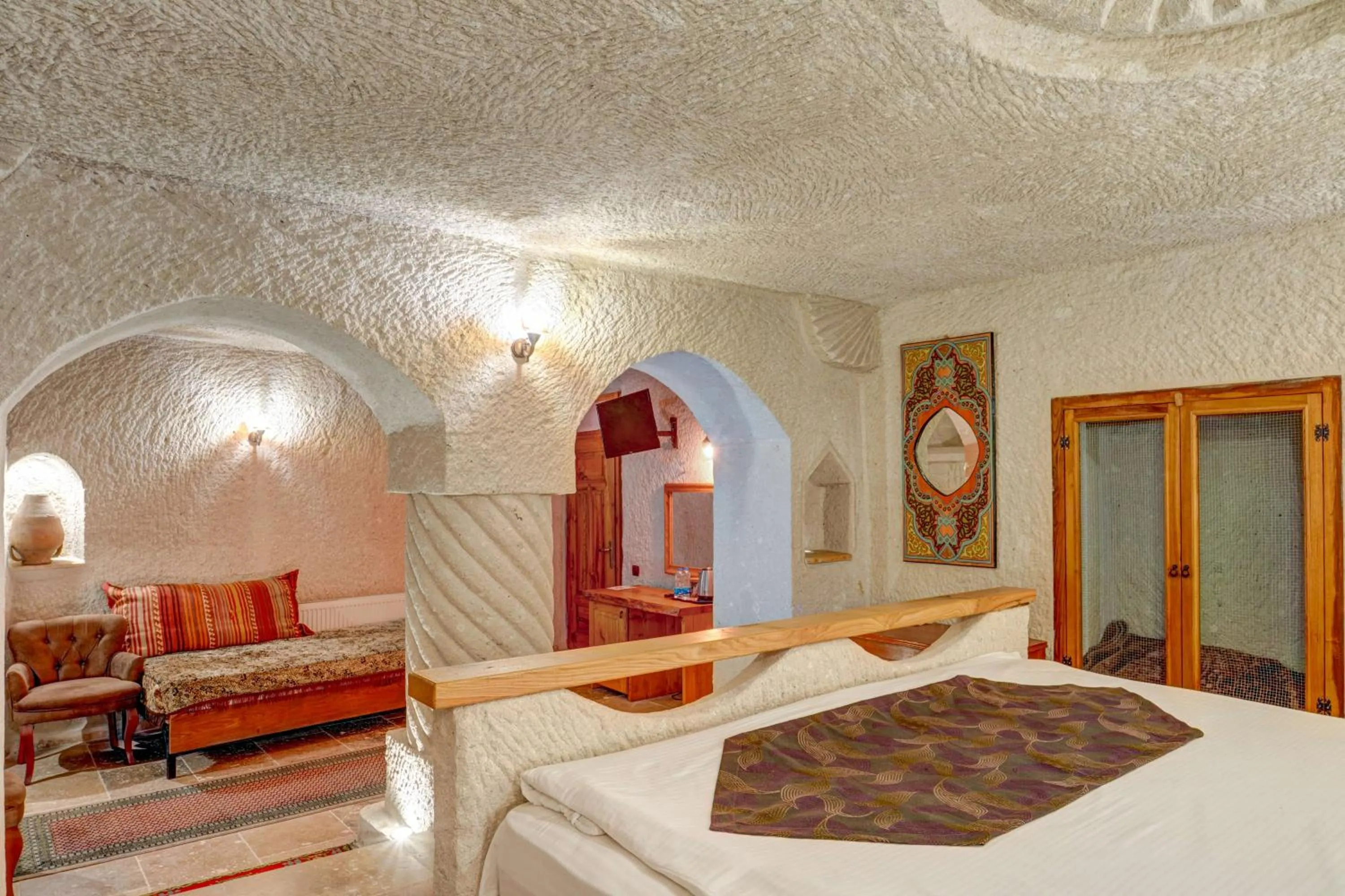 Photo of the whole room, Bed in Avilla Cave Hotel