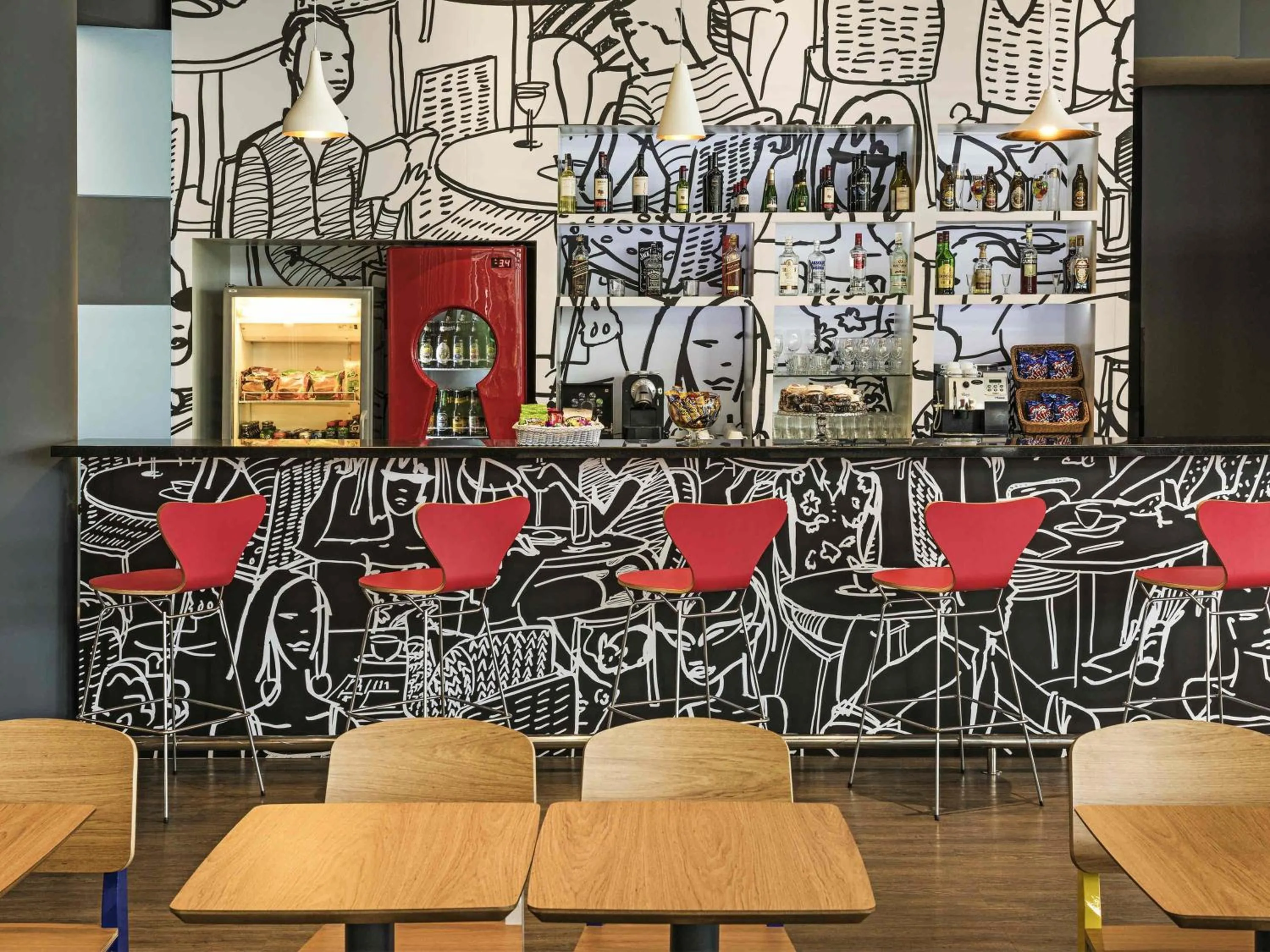 Lounge or bar in ibis Tambore