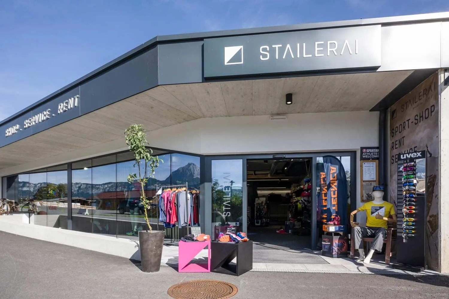 Shopping Area in Hotel Penzinghof