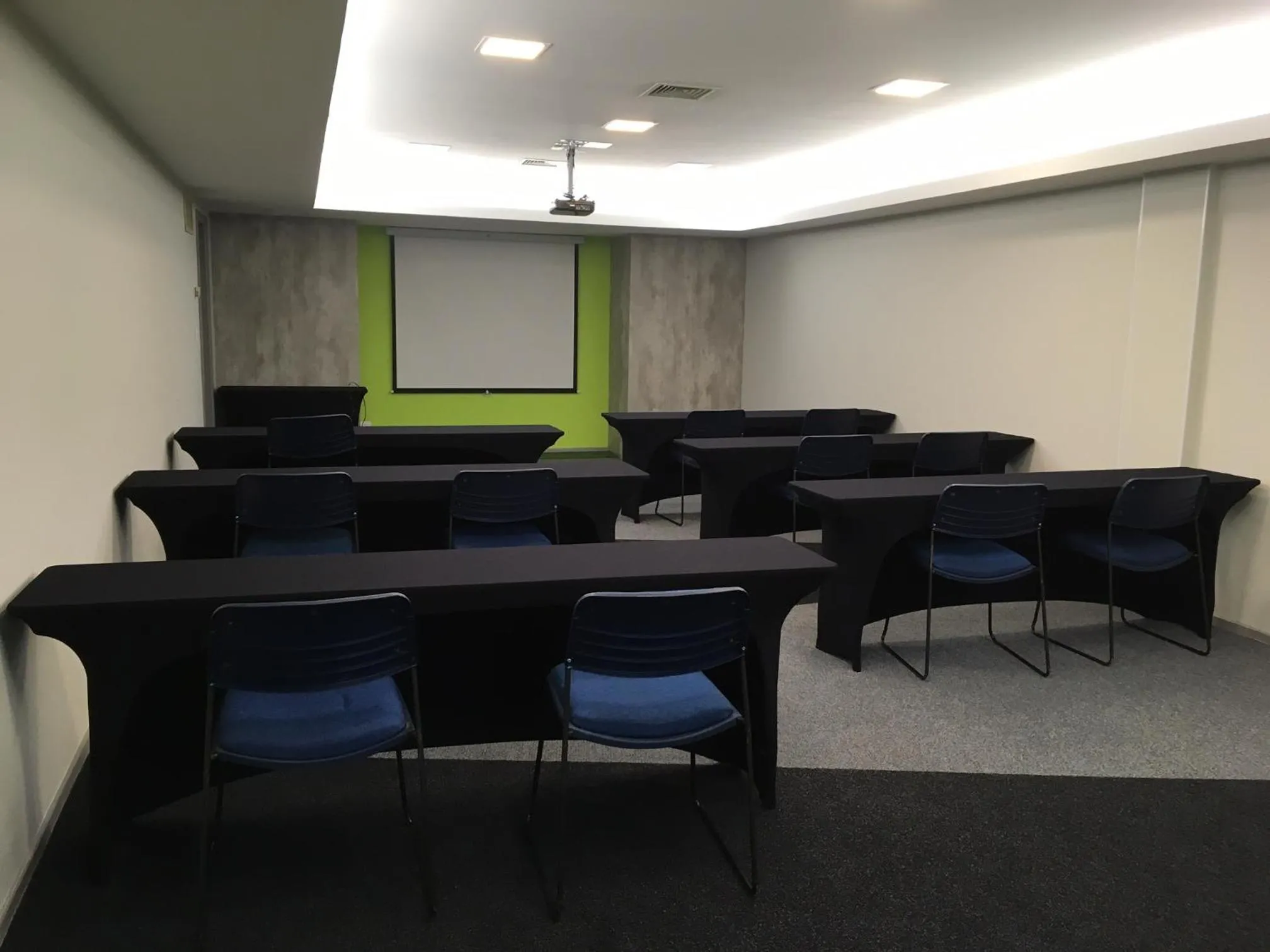 Business facilities in ibis Styles Curitiba Centro Civico