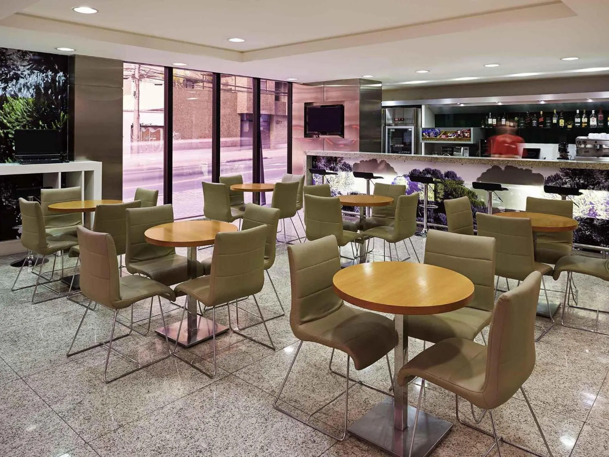 Lounge or bar in ibis Curitiba Shopping
