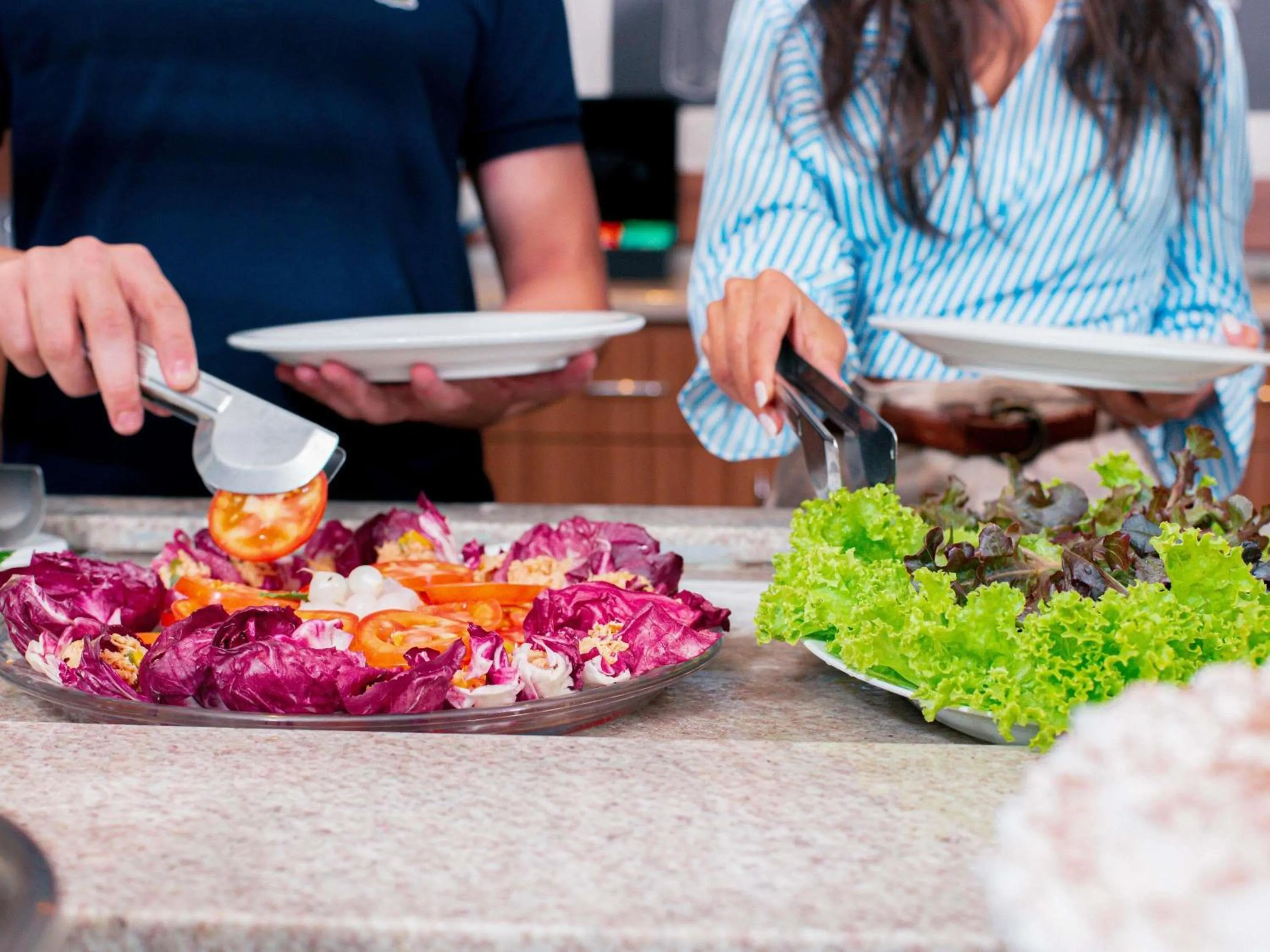 Restaurant/places to eat in ibis Curitiba Shopping