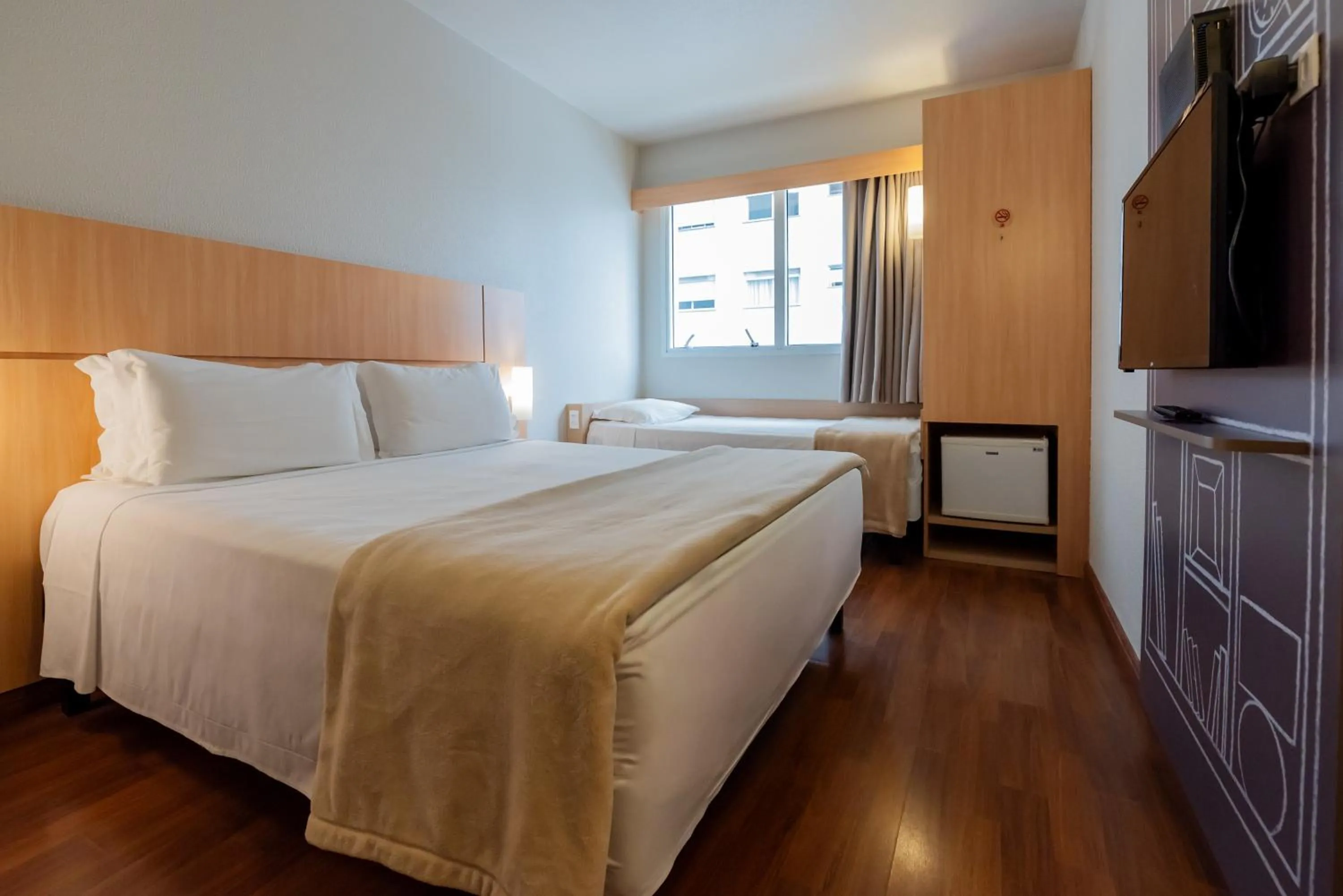 Bedroom, Bed in Ibis Florianopolis