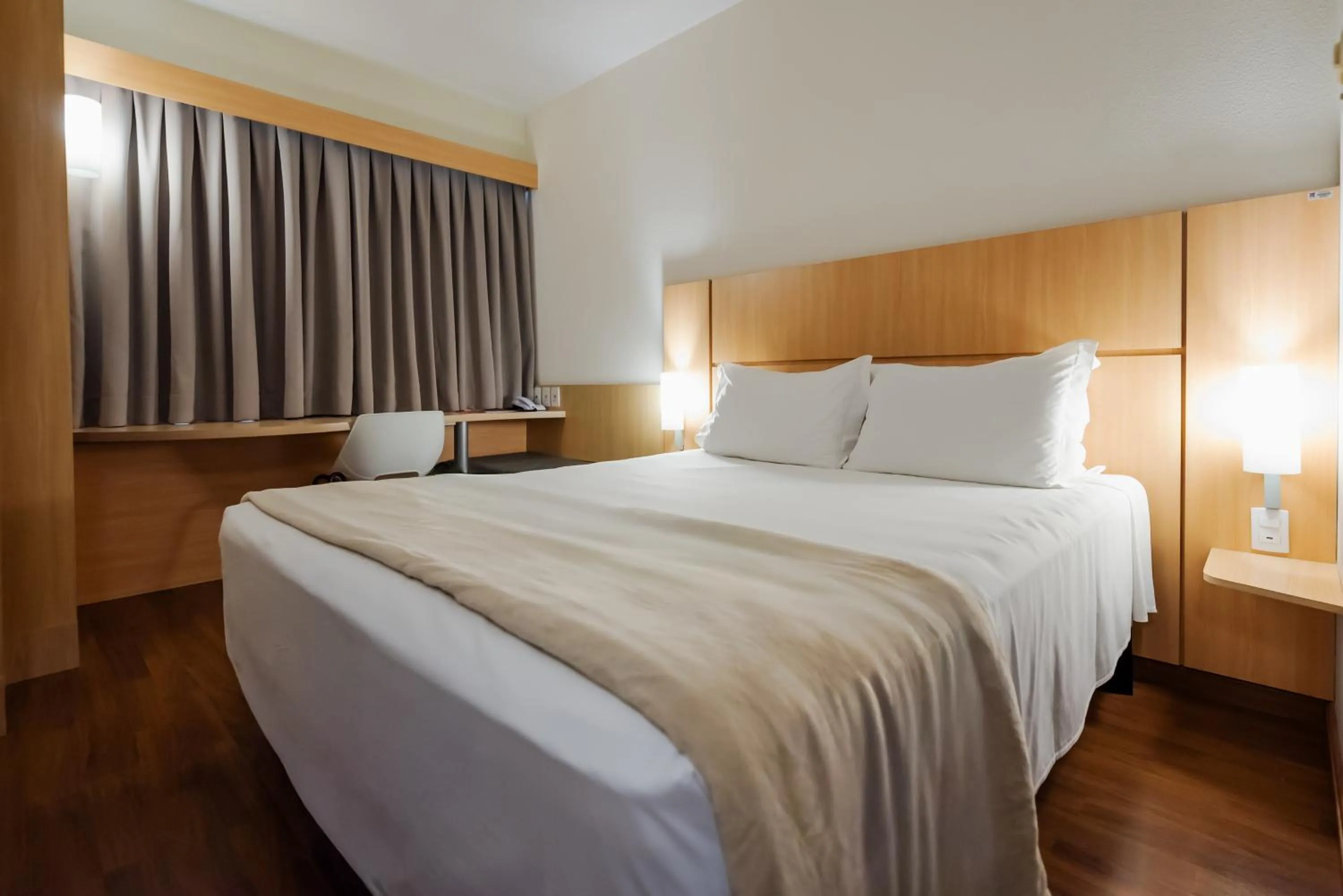 Bed in Ibis Florianopolis