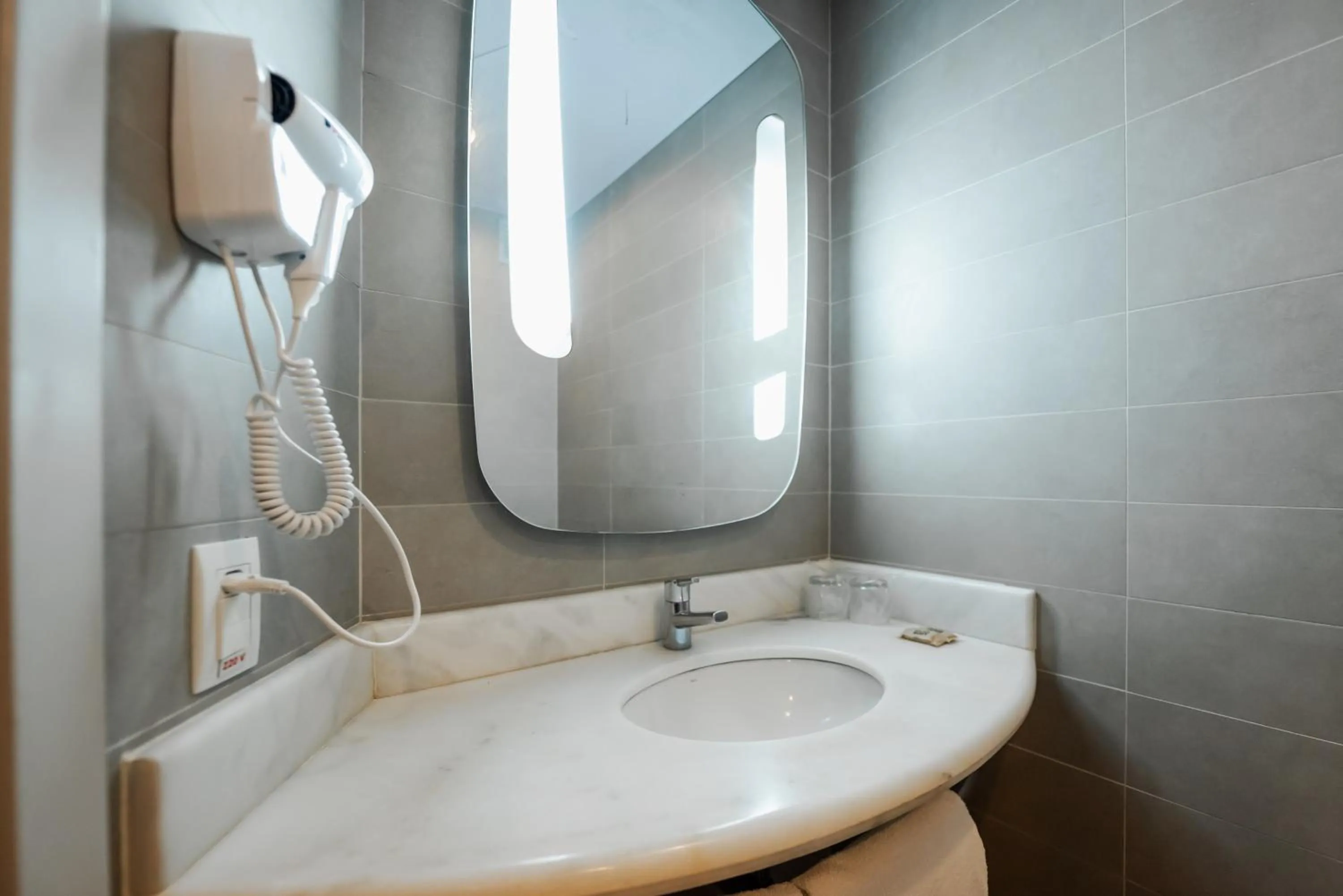 Bathroom in Ibis Florianopolis