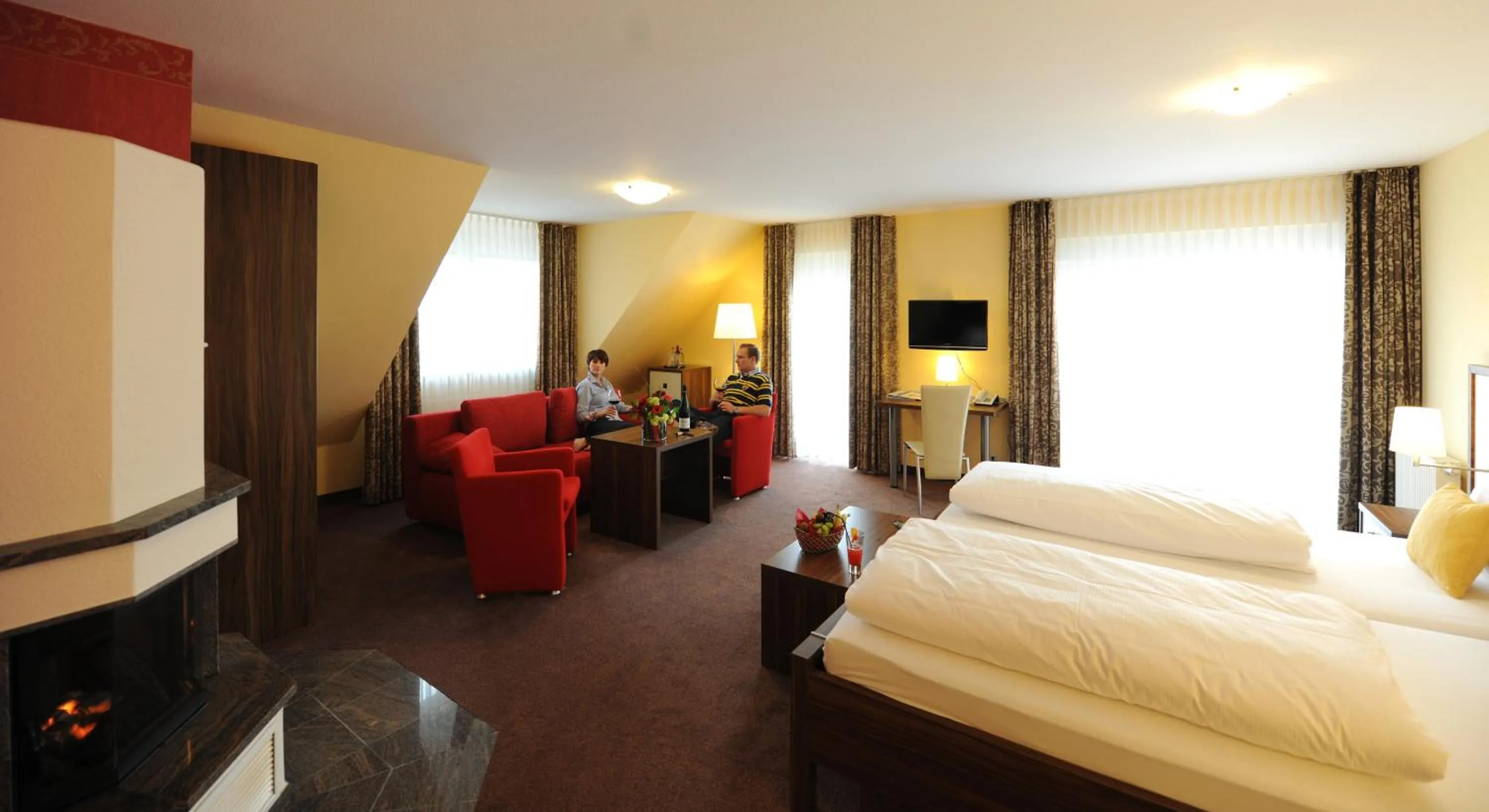 People, Bed in Hotel-Residenz Immenhof