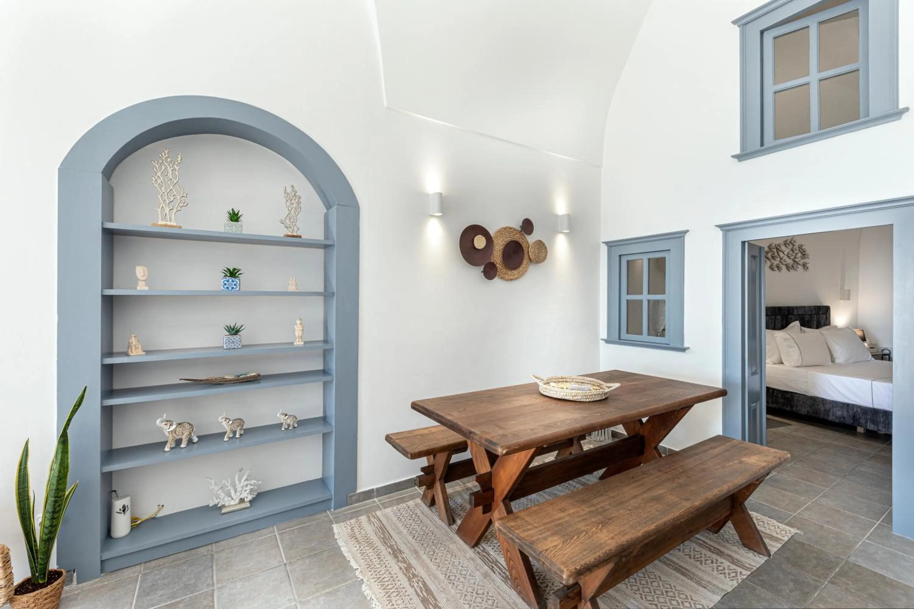 Bed in Caldera Senses