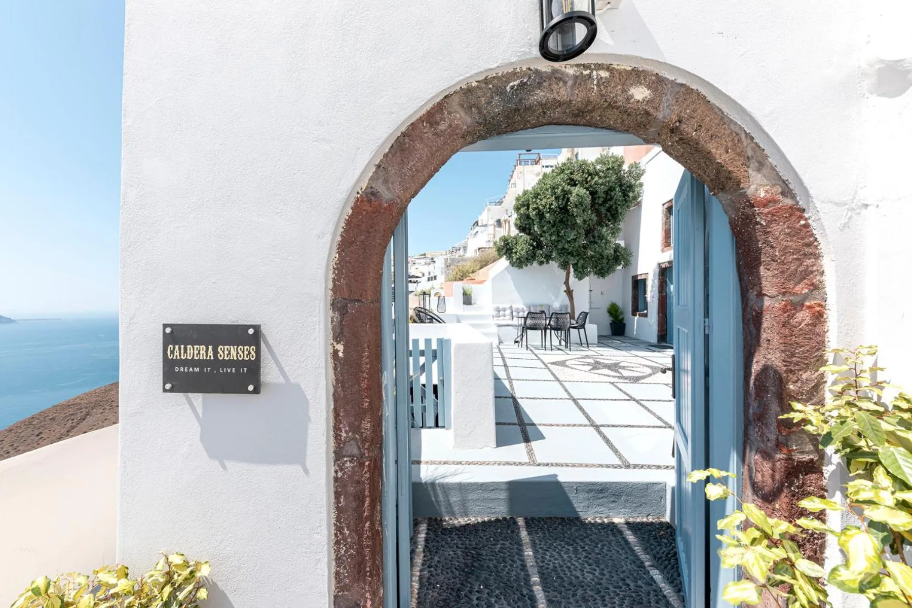 Facade/entrance in Caldera Senses