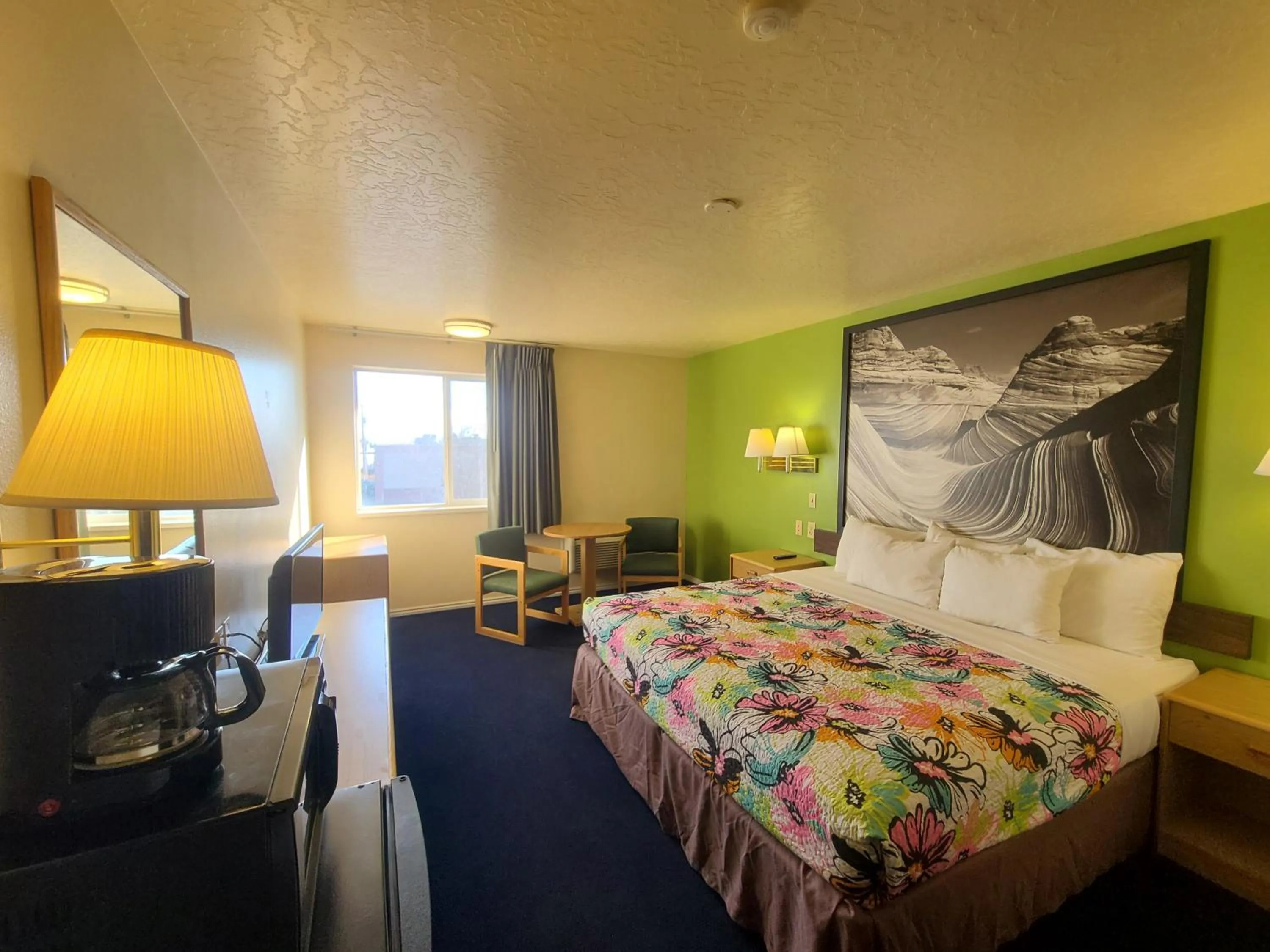 Bed in Horizon Hotel