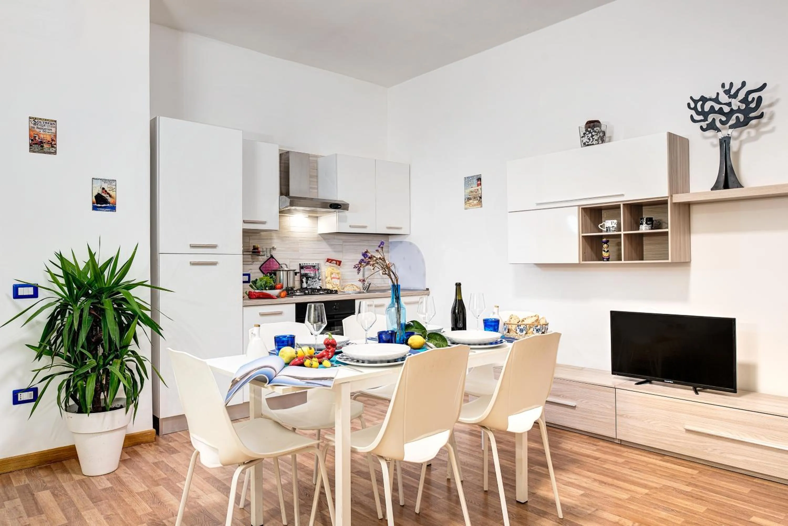 Kitchen or kitchenette in Living Times Apartment