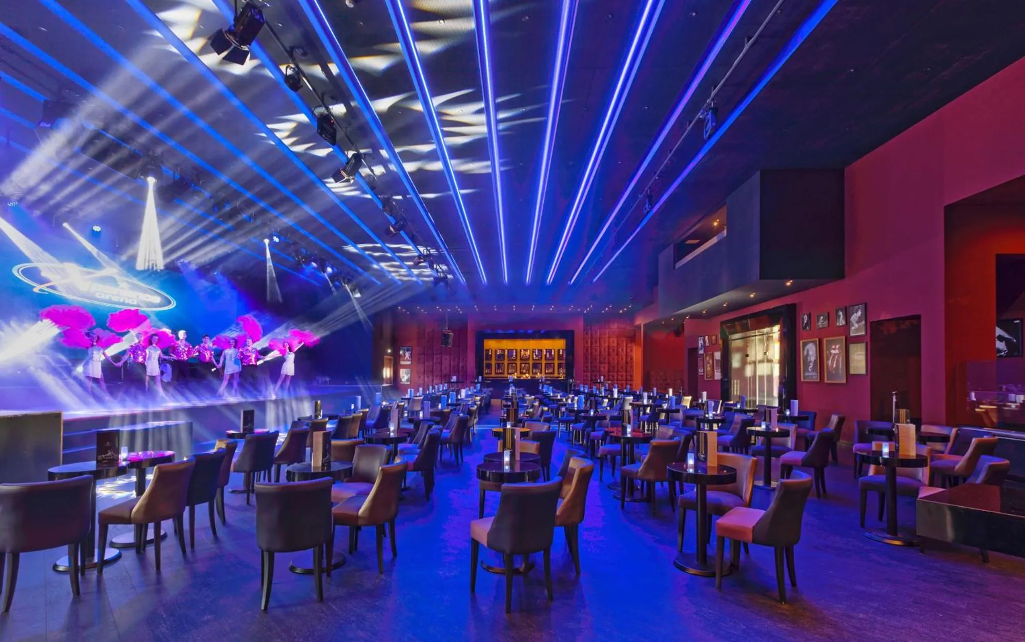 Evening entertainment in Olympic Lagoon Resort Ayia Napa