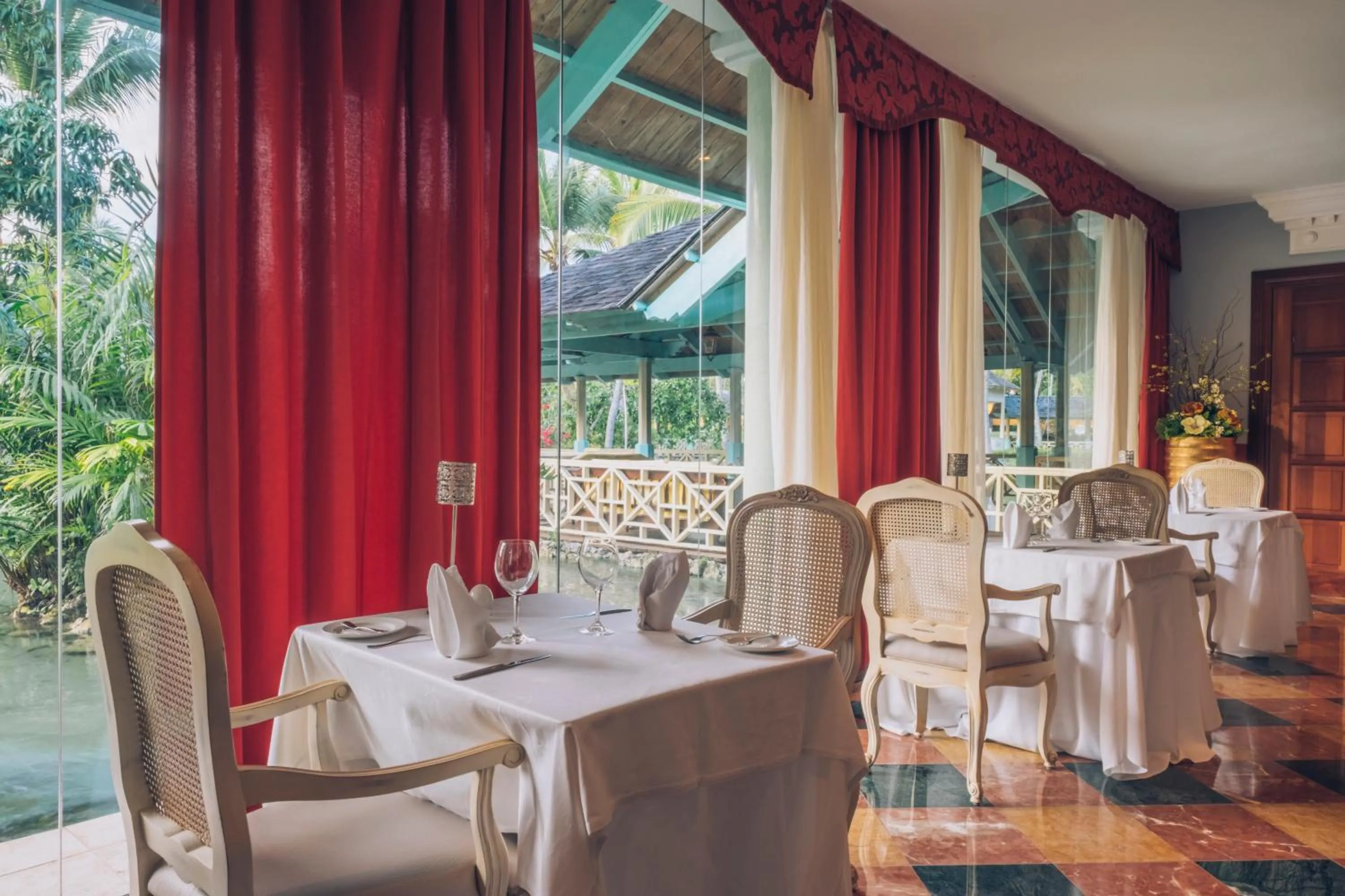 Restaurant/places to eat in Iberostar Selection Bavaro Suites - All Inclusive