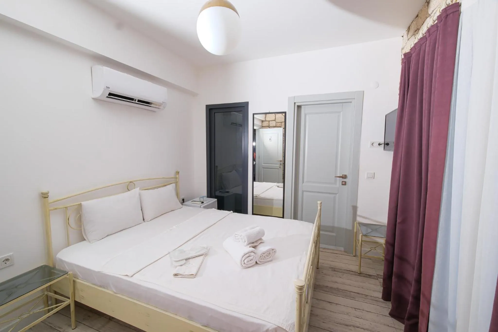 Bed in Kybele Alaçatı