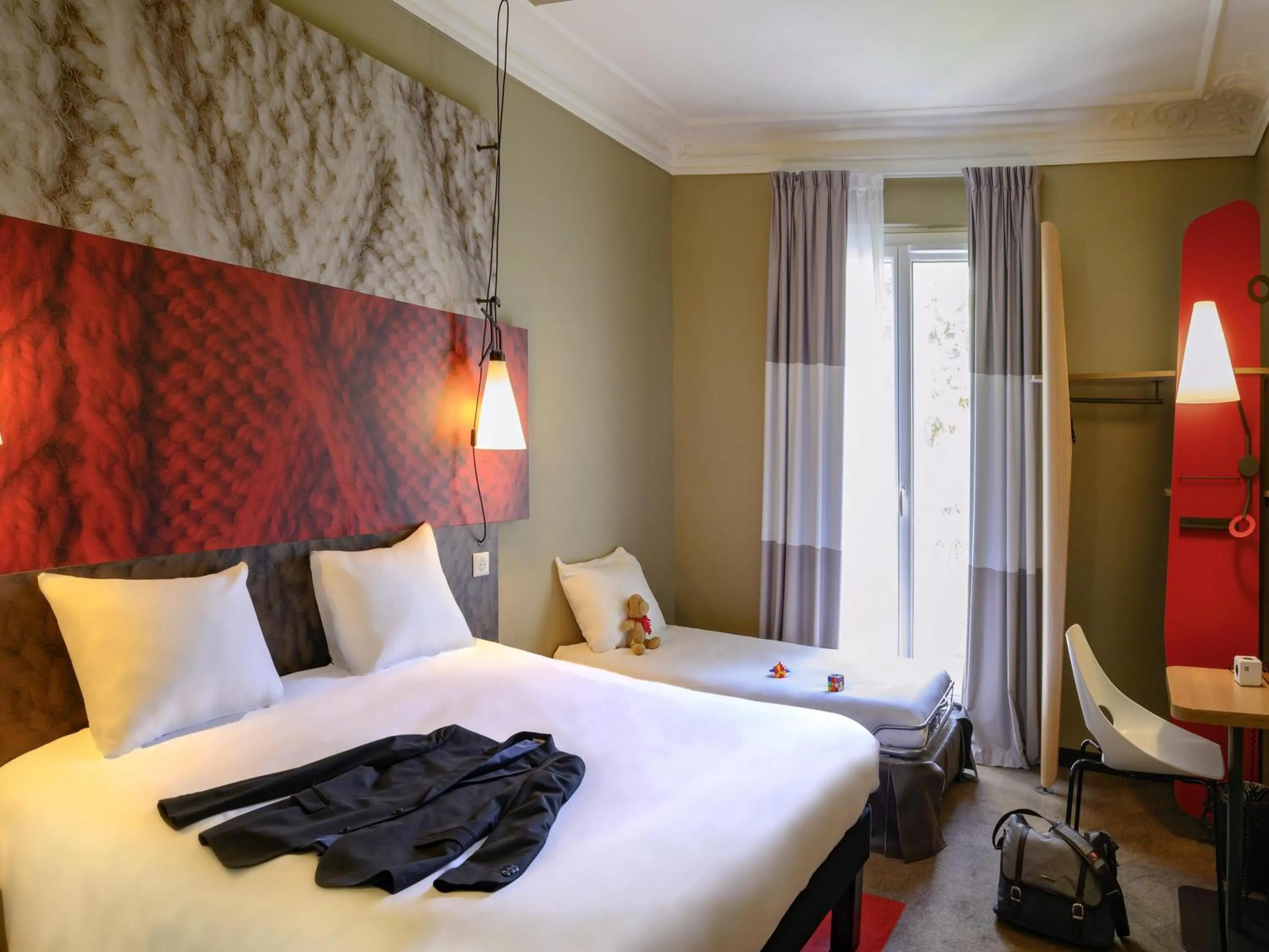 Bedroom, Bed in ibis Paris Tour Montparnasse 15eme