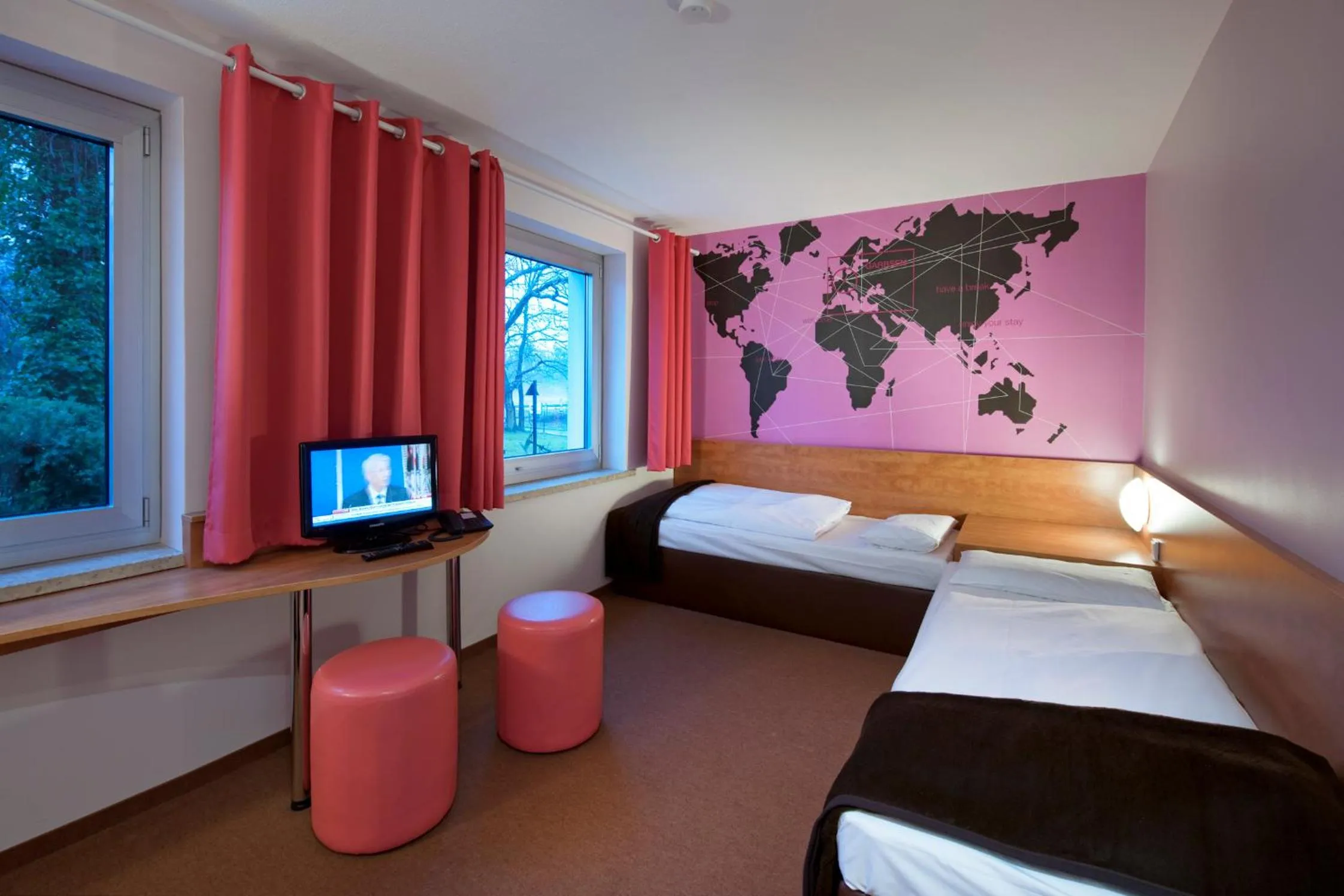 Bed in Hotel Hannover-Garbsen