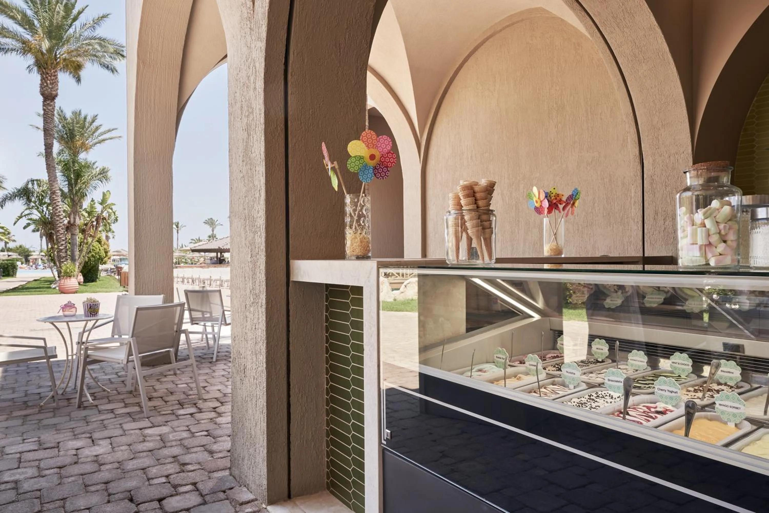 Food and drinks in Atlantica Aegean Blue