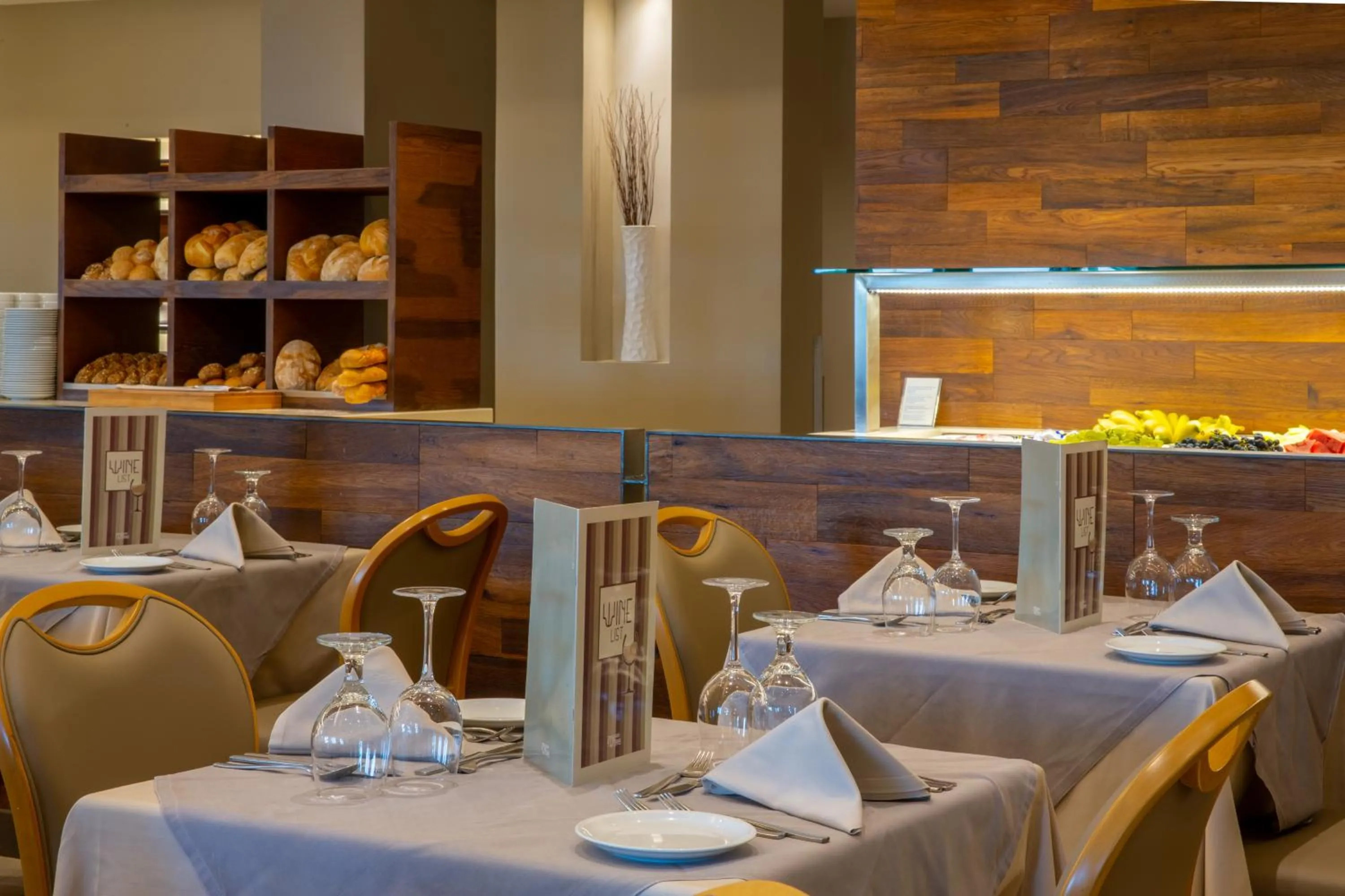 Restaurant/places to eat in Lagas Aegean Village