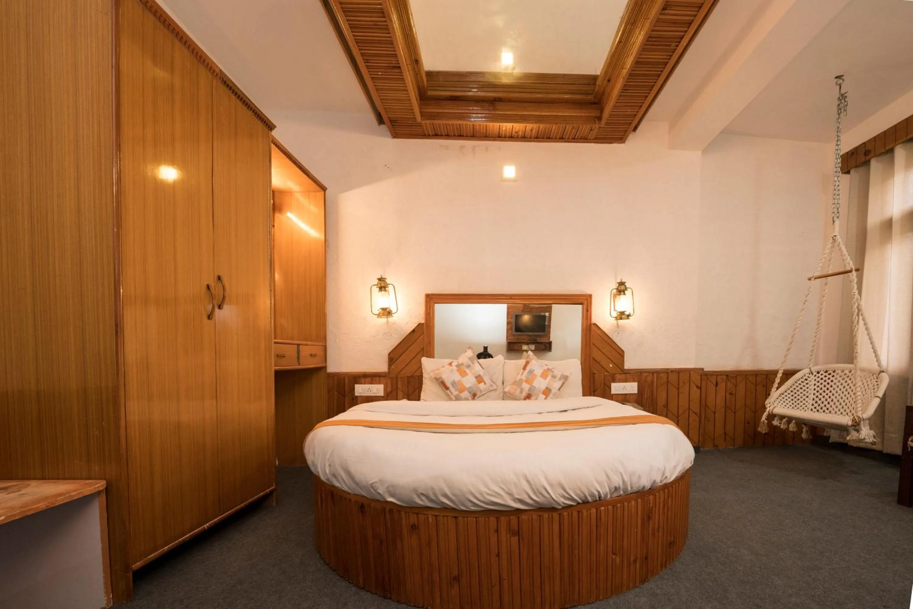 Bed in The Village Manali- Café, Bar & Bistro