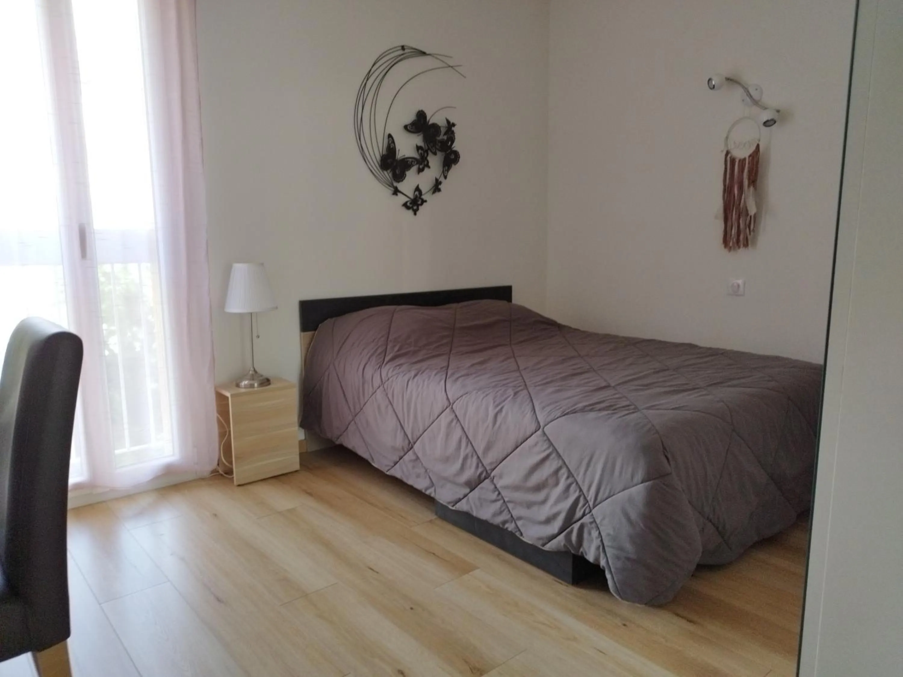Mon petit Paradis, Cassis centre Apt 90 m2, 200 m Mer, terr plein sud, clim park privé