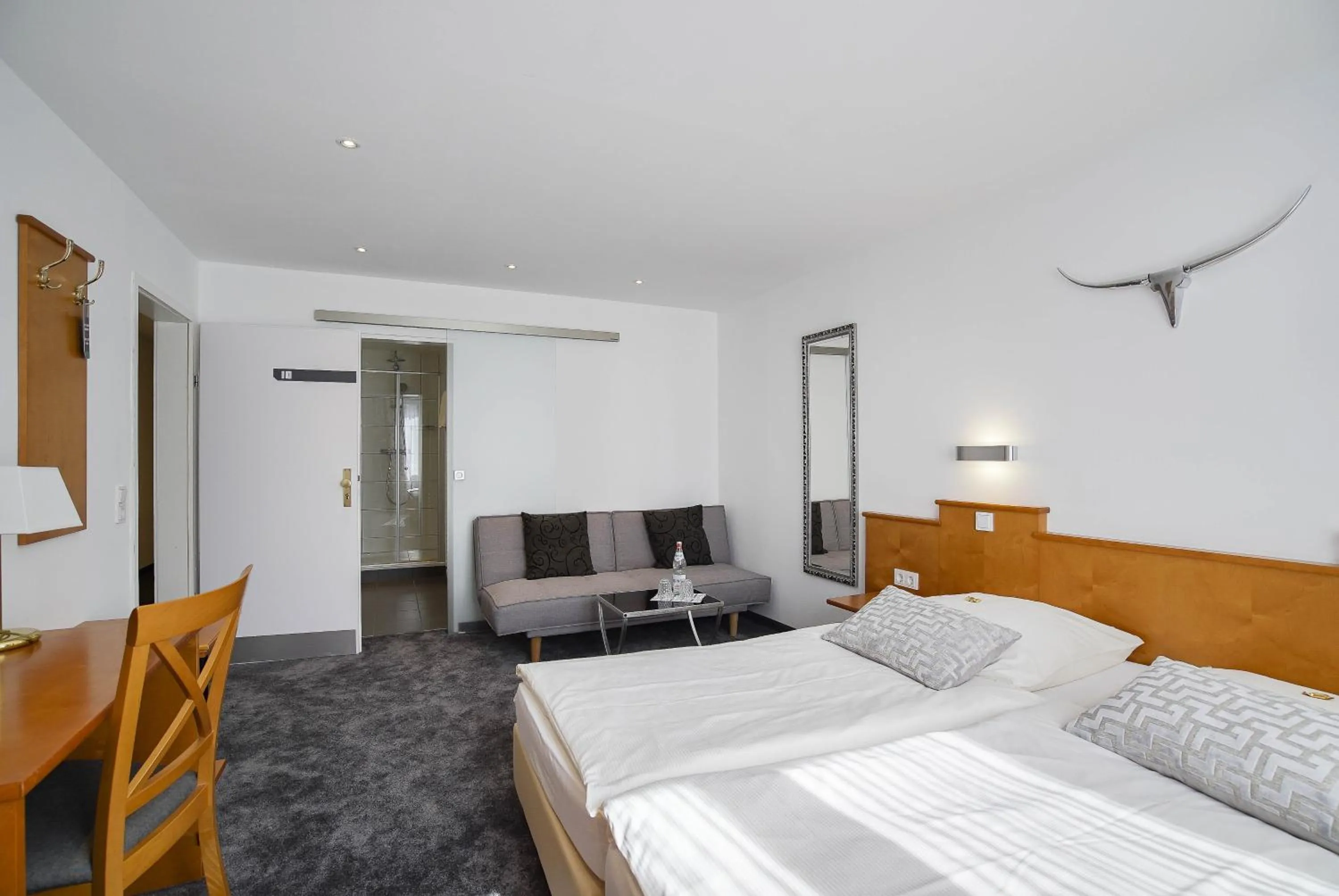 Photo of the whole room, Bed in Hotel Maxim