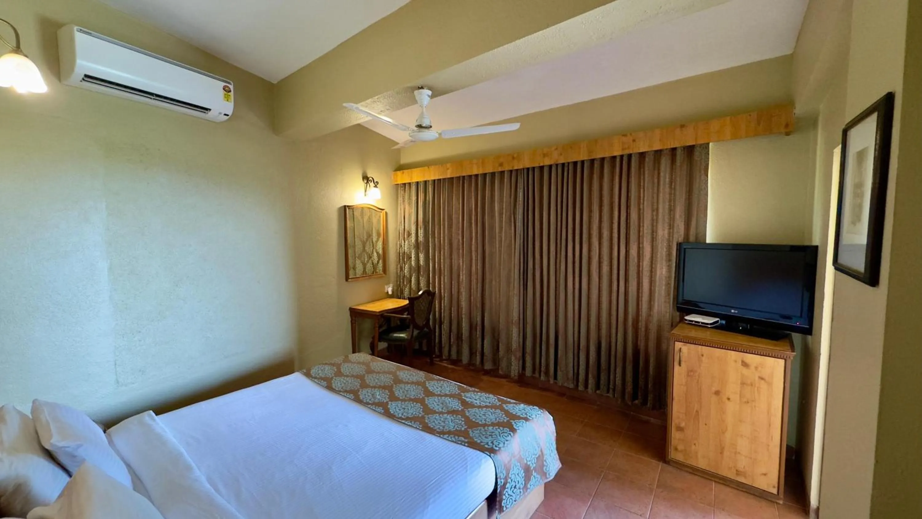 Bed in Upper Deck Resort - Stay and Relax at the Highest Peak Lonavala