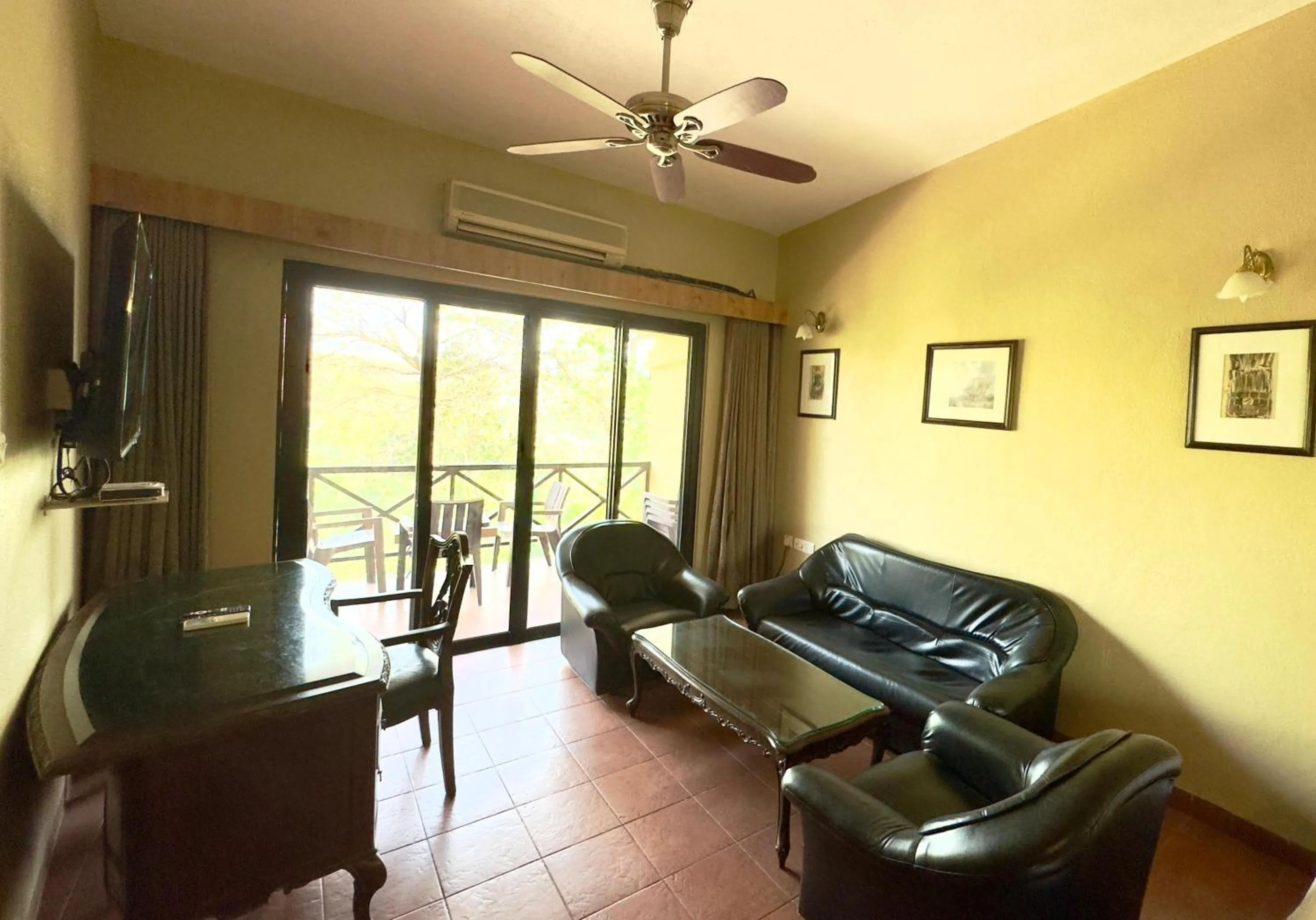 Living room in Upper Deck Resort - Stay and Relax at the Highest Peak Lonavala