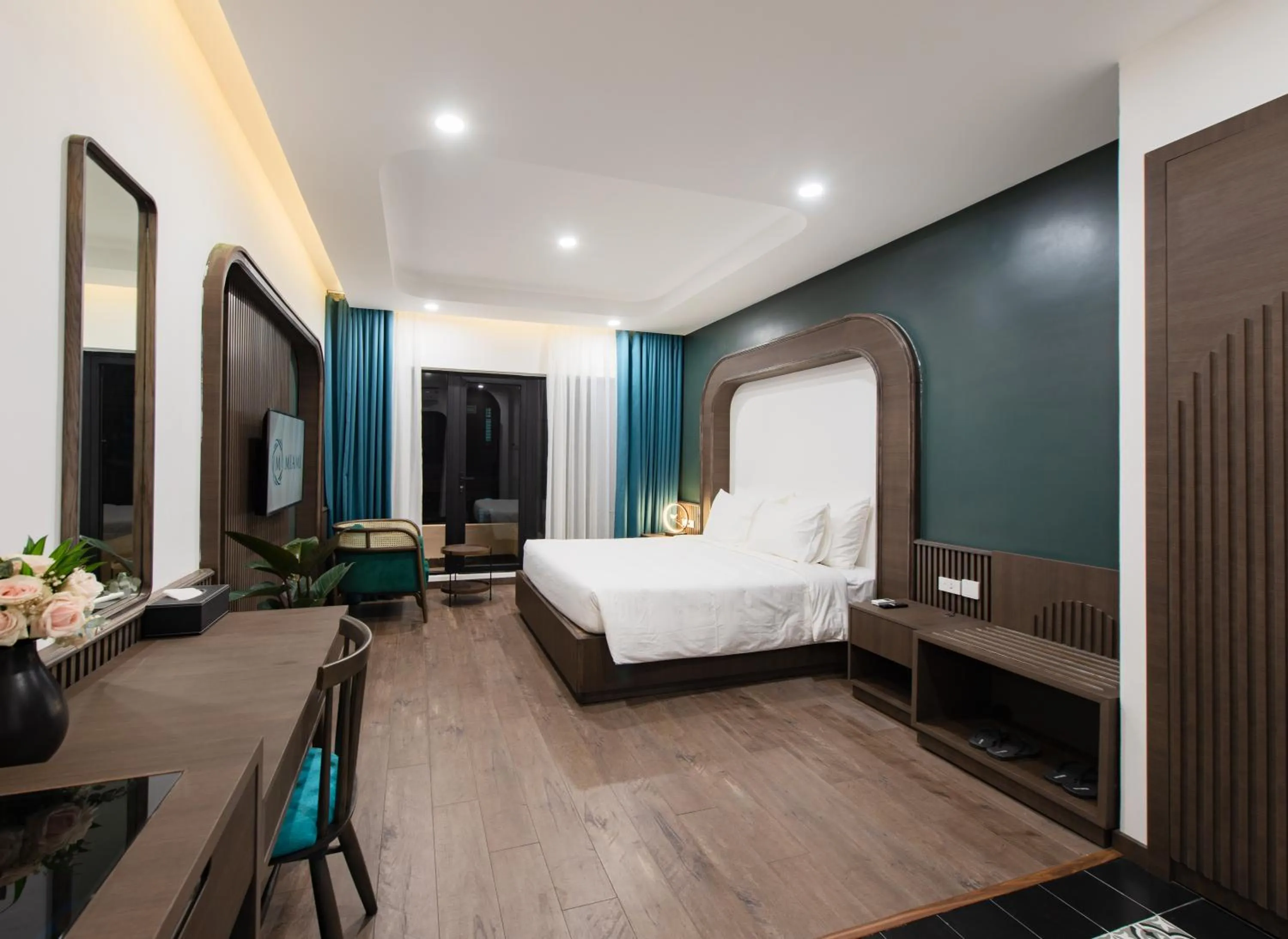 Photo of the whole room, Bed in Khách sạn gần biển Miami Tuy Hoà Phú Yên