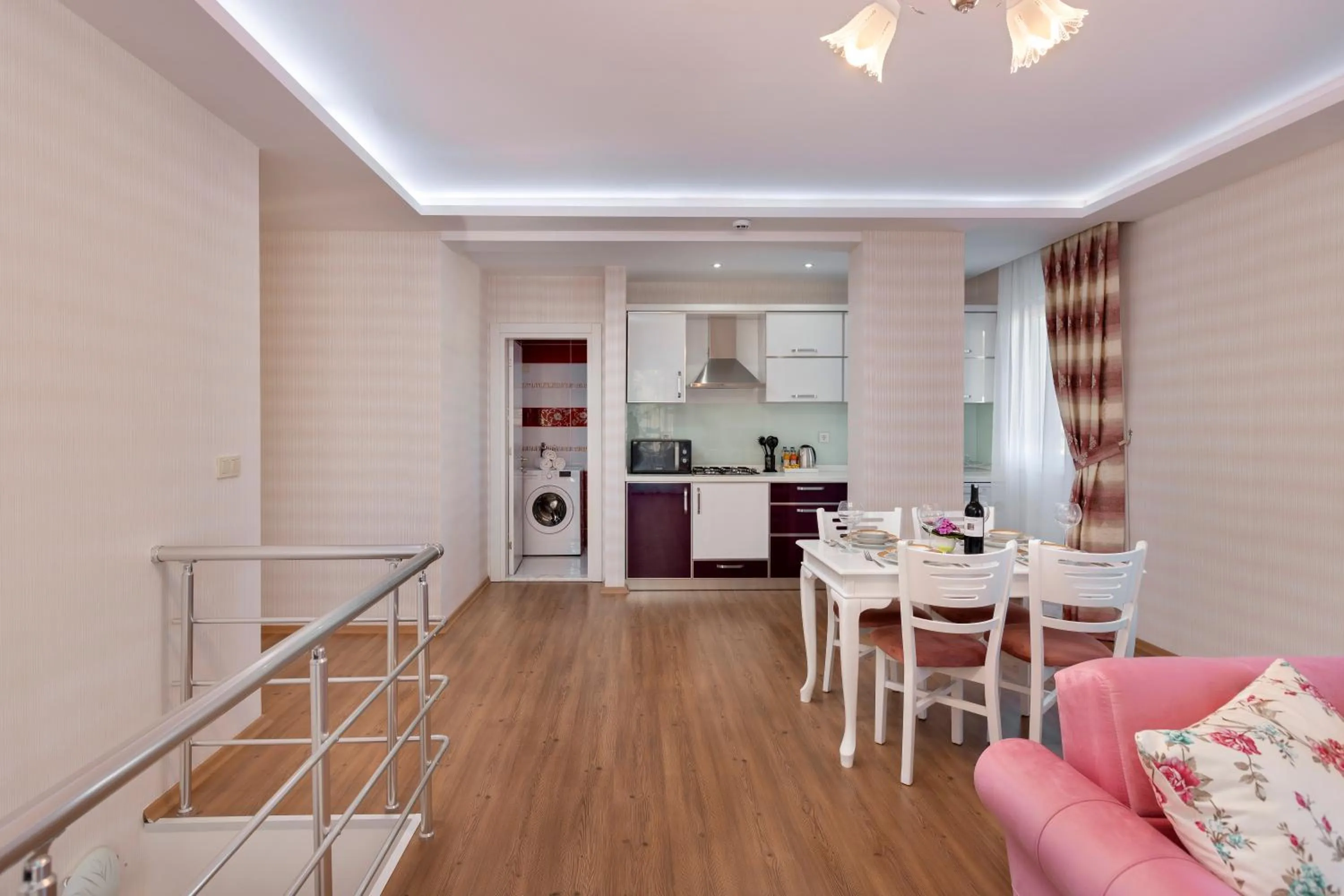 Kitchen or kitchenette in Onix Apart Hotel