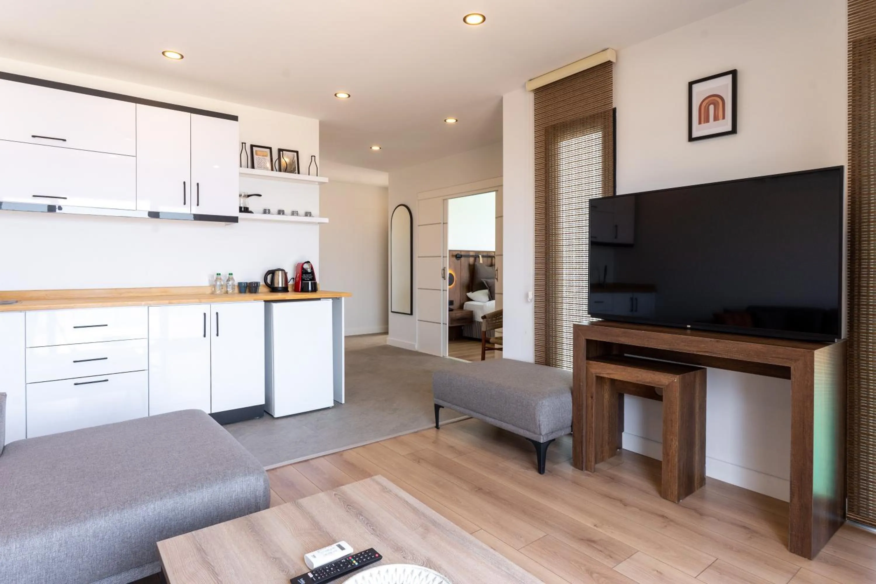 Living room, Kitchen/Kitchenette in niXie Hotel & Beach - Adult Only