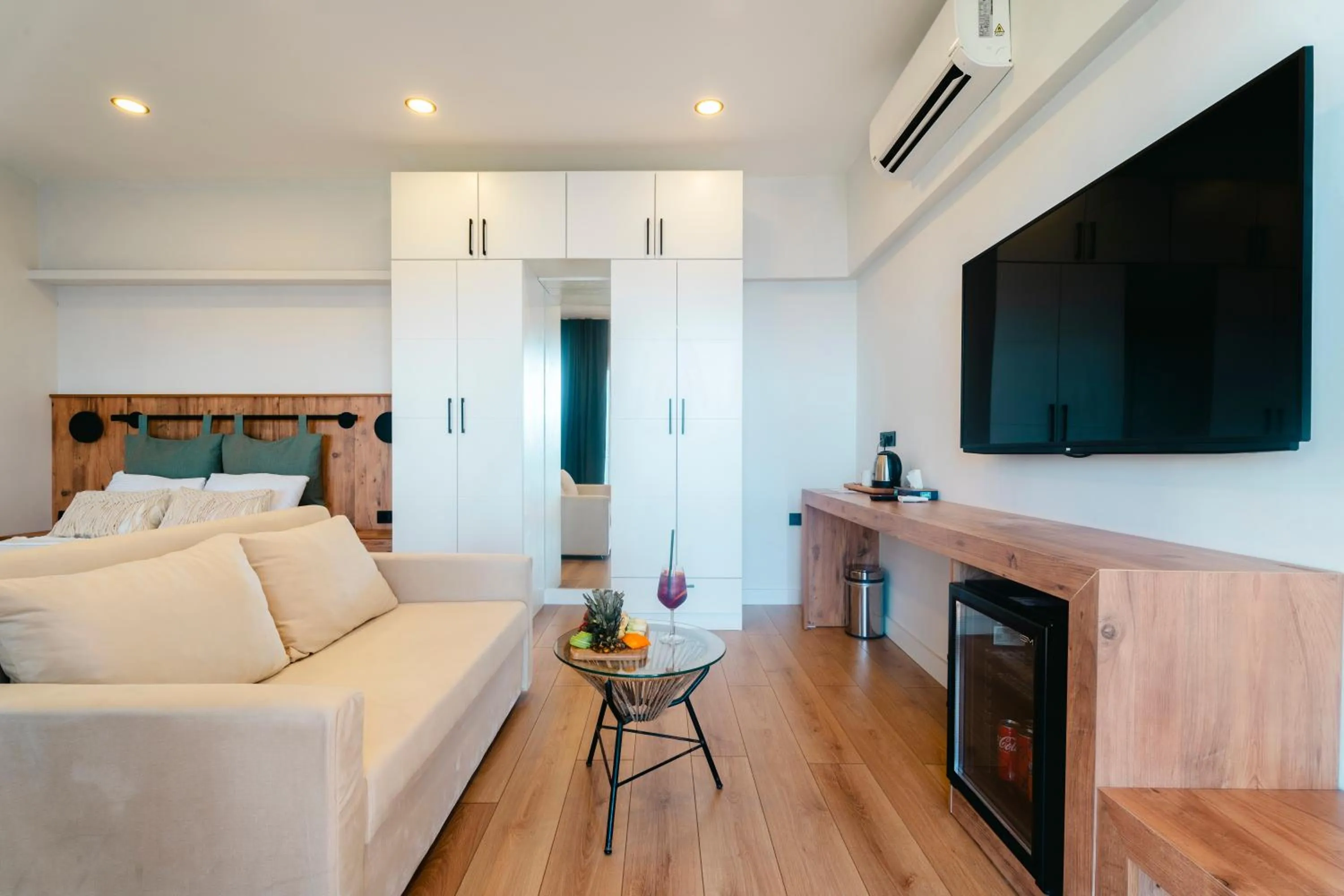 Bed, Seating Area in niXie Hotel & Beach - Adult Only