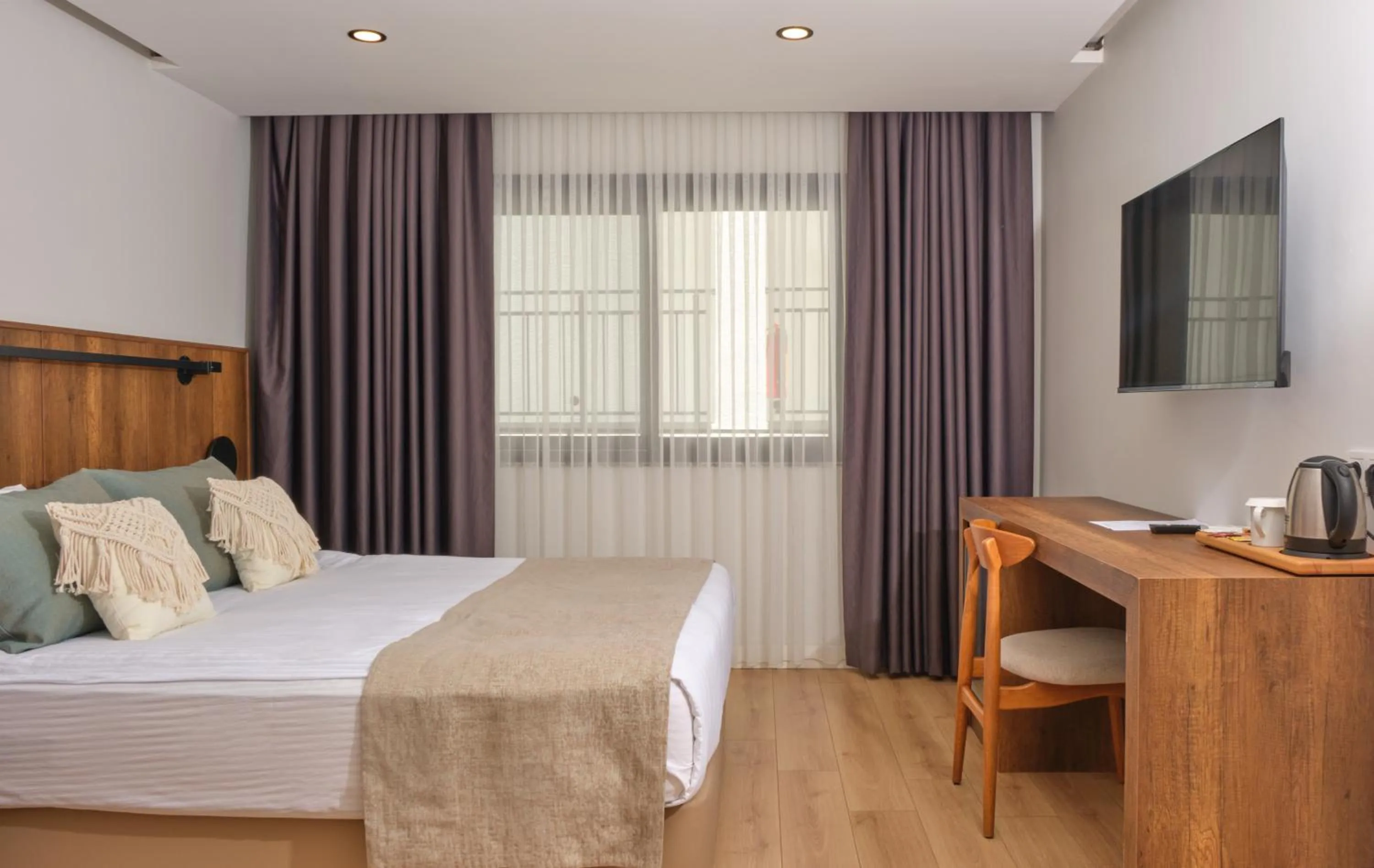 TV and multimedia in niXie Hotel & Beach - Adult Only