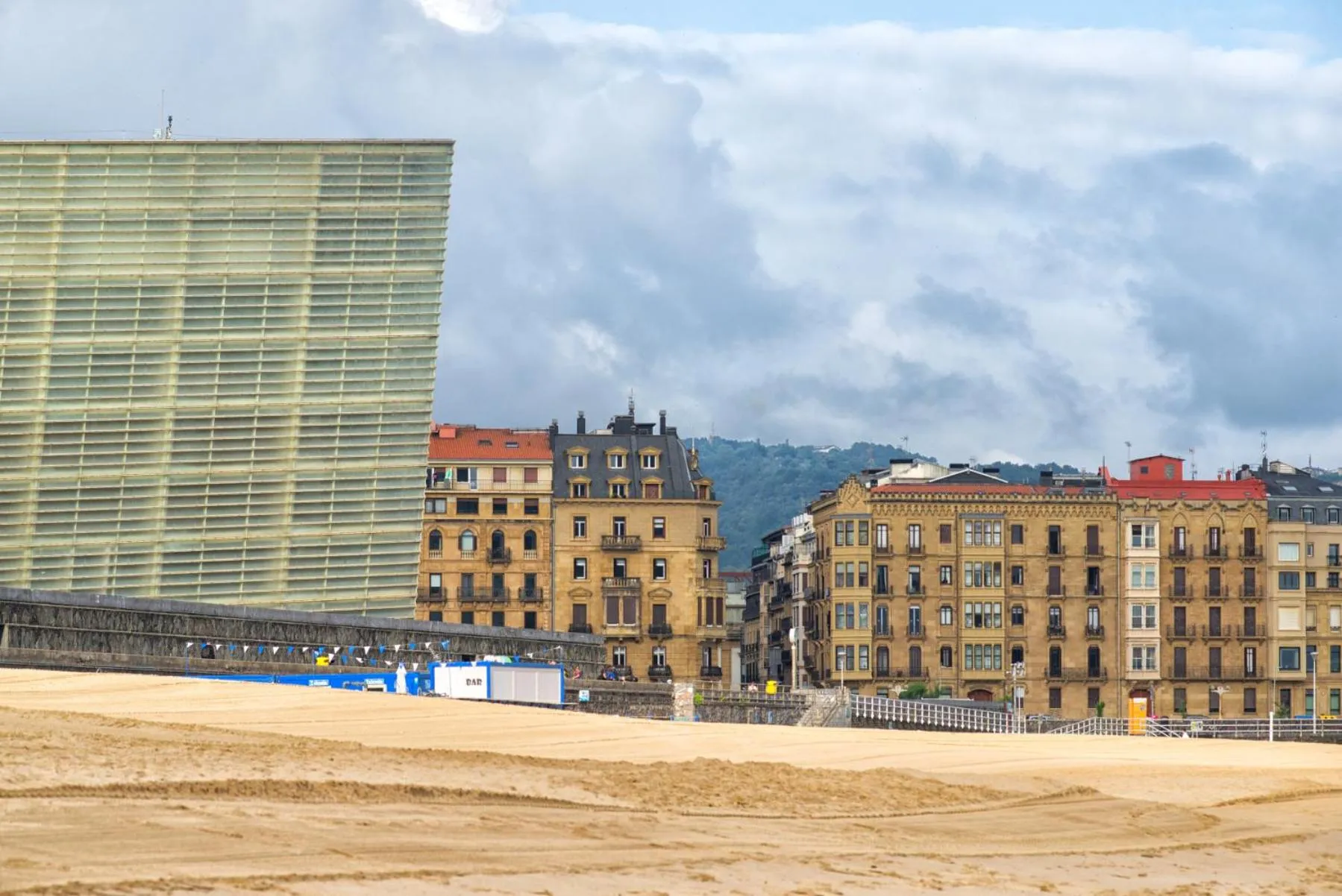 Beach in Leonardo Boutique Hotel San Sebastián