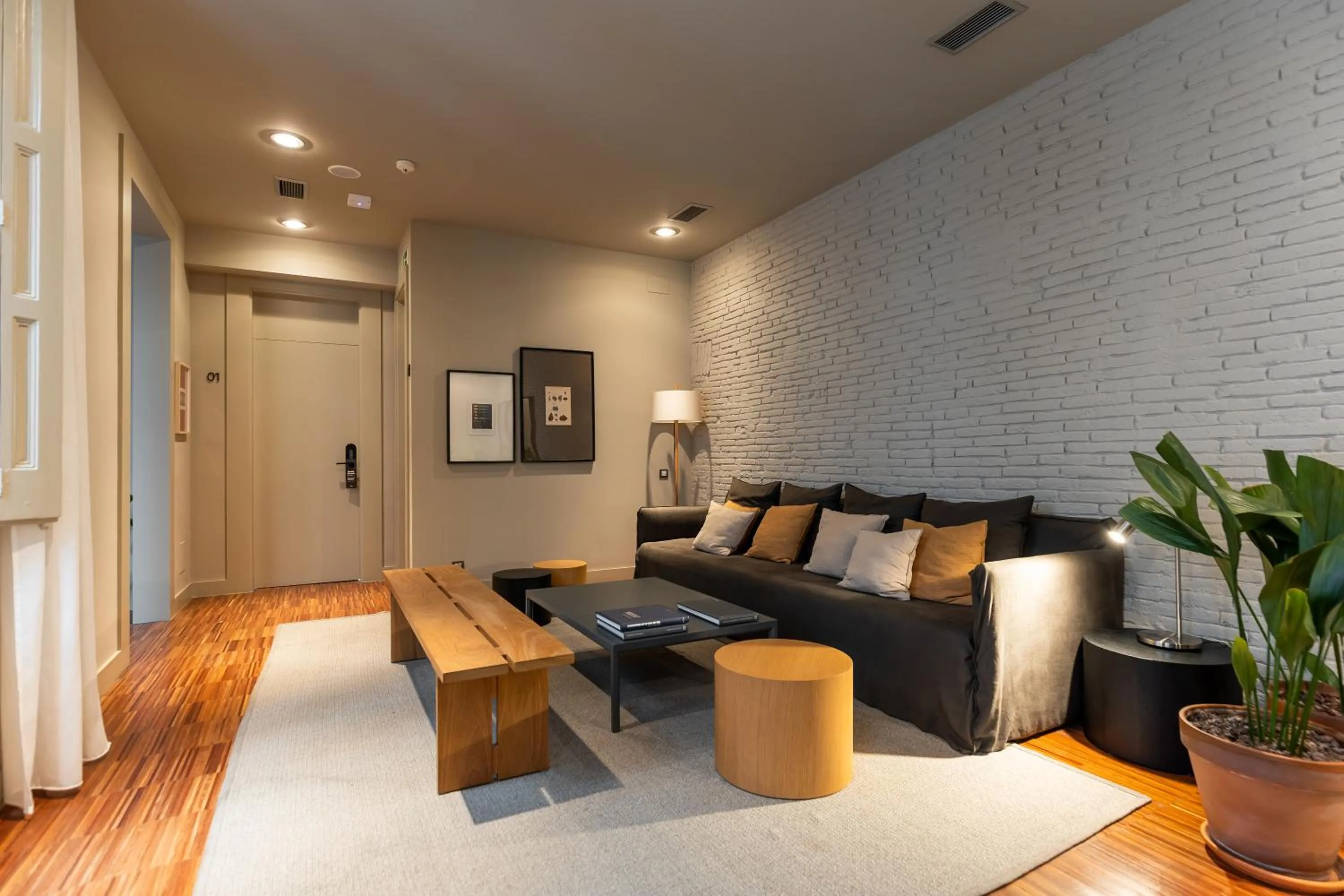 Seating area in Colectia Stays Pau Claris