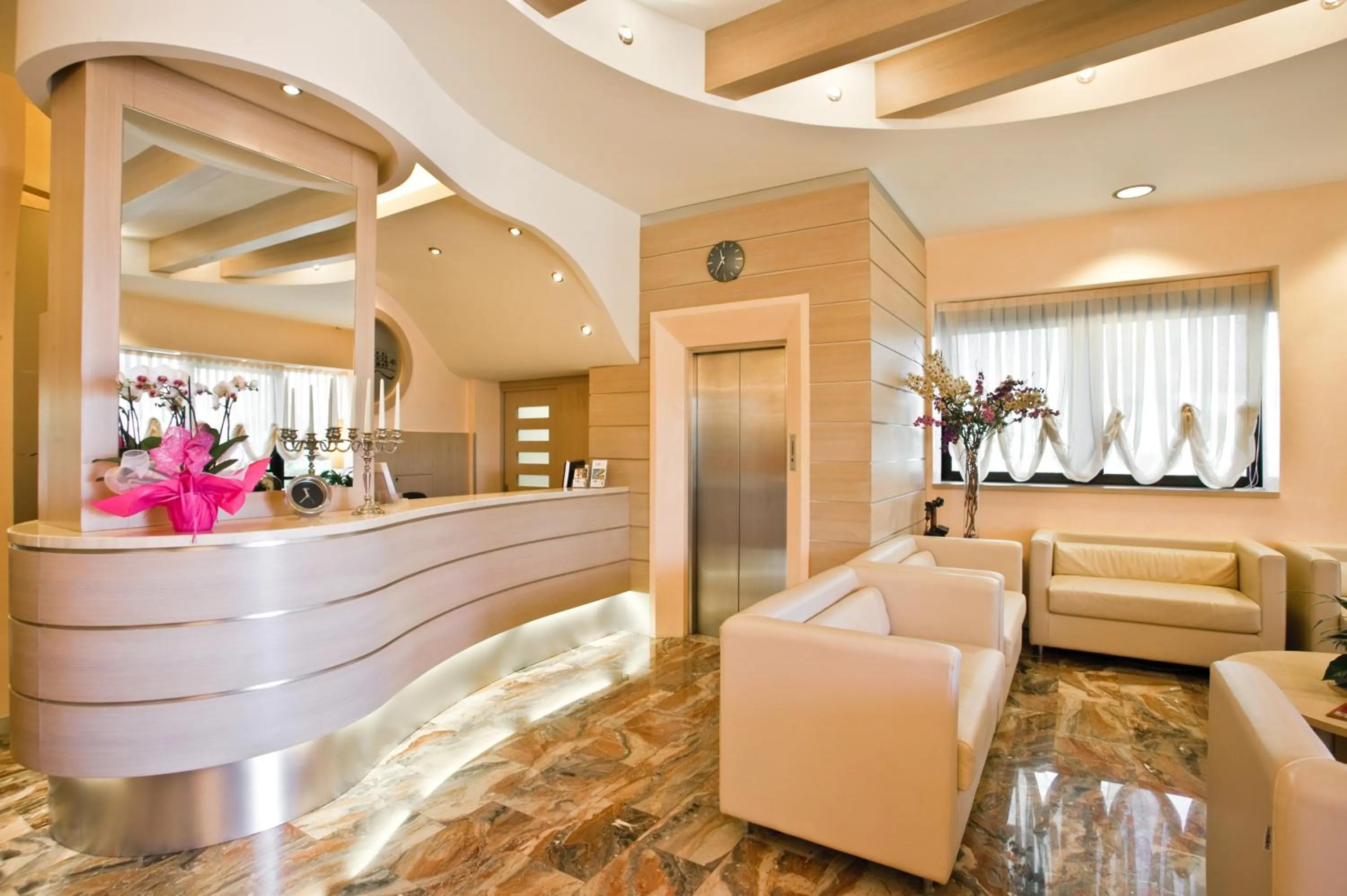 Lobby or reception in Hotel Ida